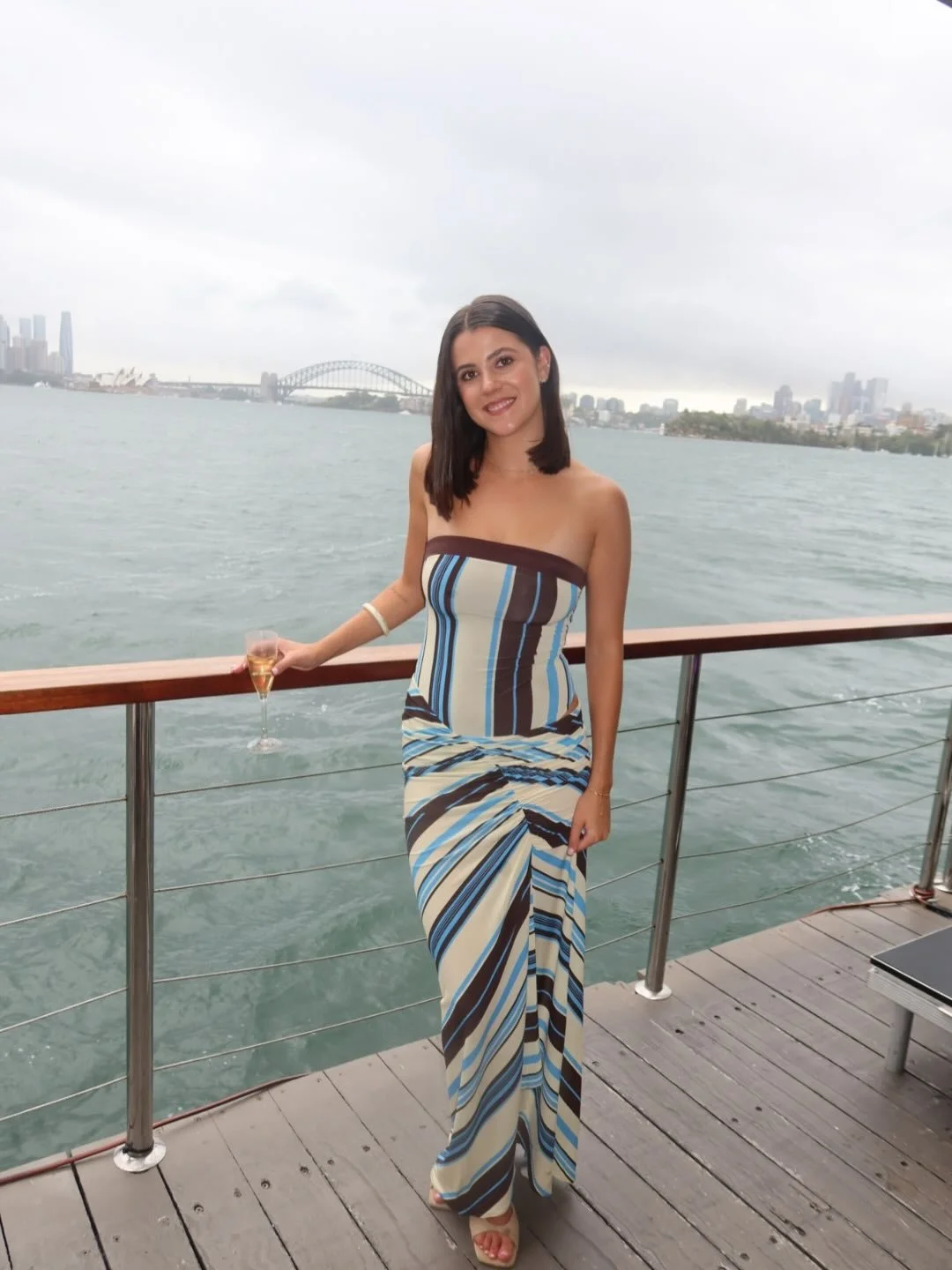 @nicole_disalvatore in the Benni Rumi strapless maxi 🤍
size: 6 (more sizes coming)
hire: $80

(RRP: $260)