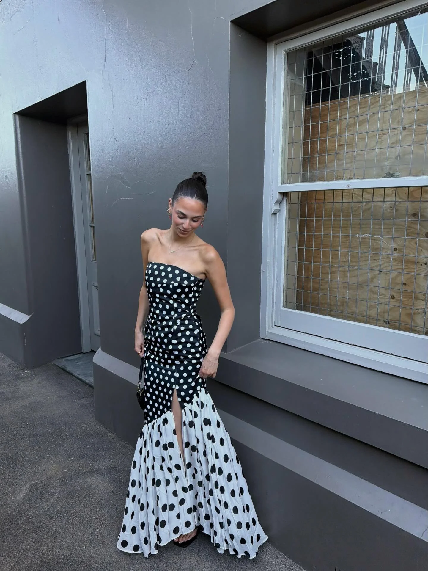 Our newest arrival, the petra maxi dress 🤍🖤
size: XS 
hire: $150

(RRP: $735)