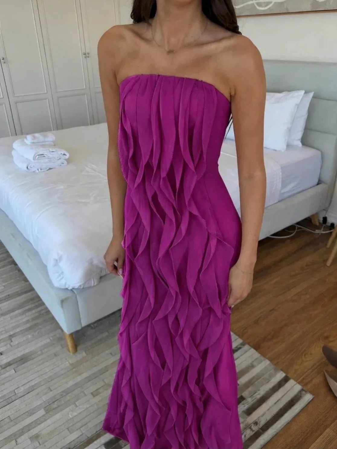welcome to the Cassandra ruffle gown from Vera Wang in a new colour! 💜
size: 10/12
hire: $170