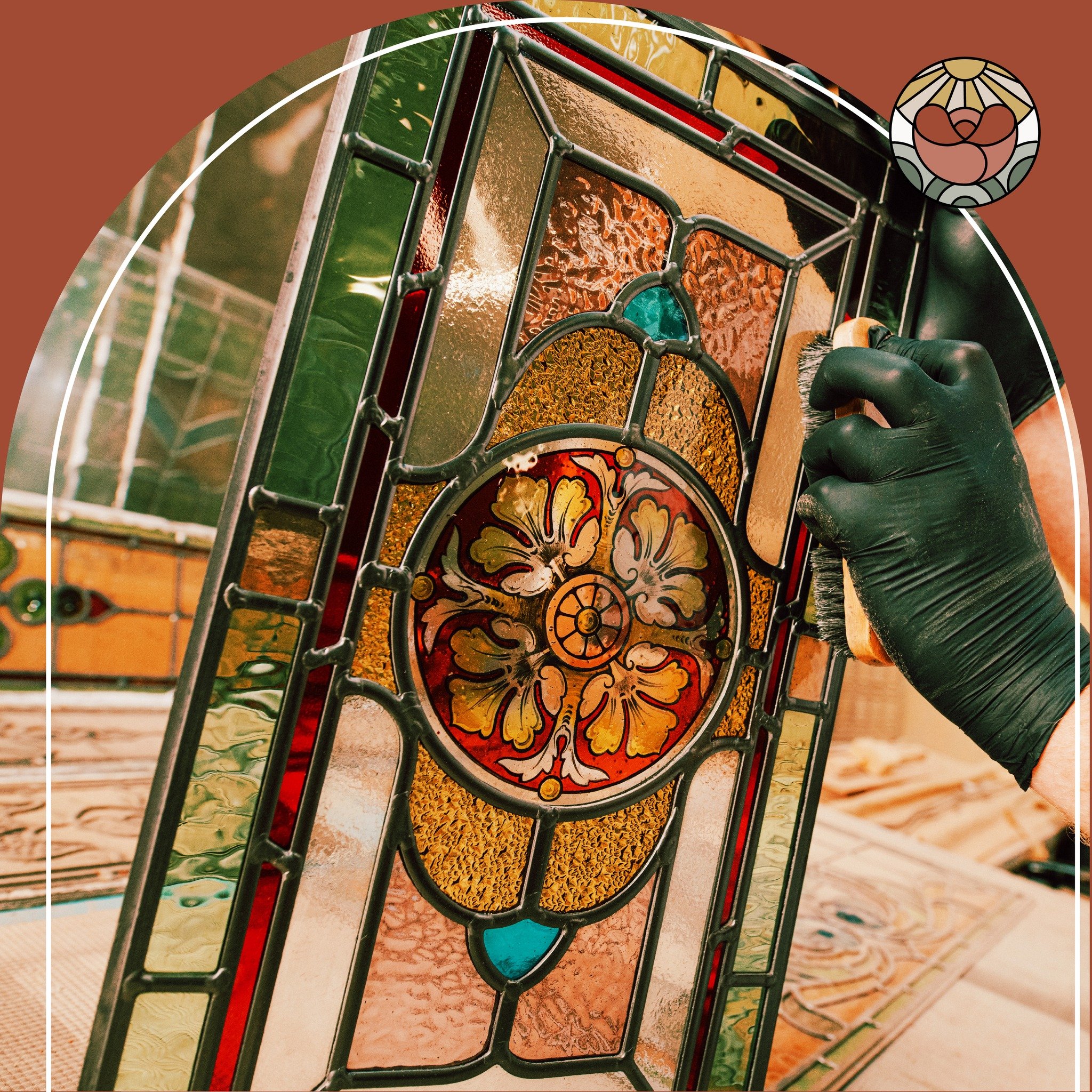 When sunlight meets stained glass, magic happens. This bespoke design showcases the craftsmanship and artistry that go into every piece at Stockport Stained Glass. Whether restoring original panels or creating unique new designs, we help homeowners p
