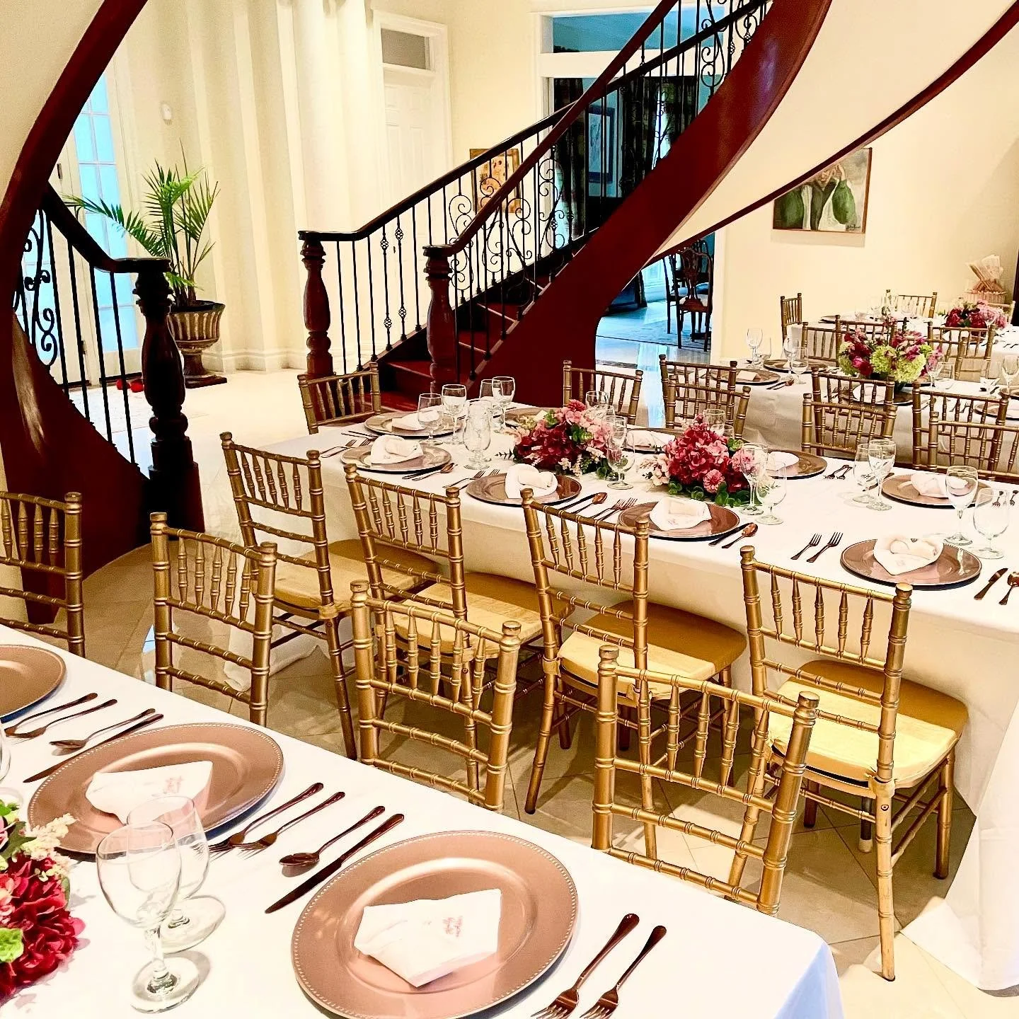 A custom piece of joy for #rehearsaldinner 💕💍

#liveembroidery #customembroidery #embroidery