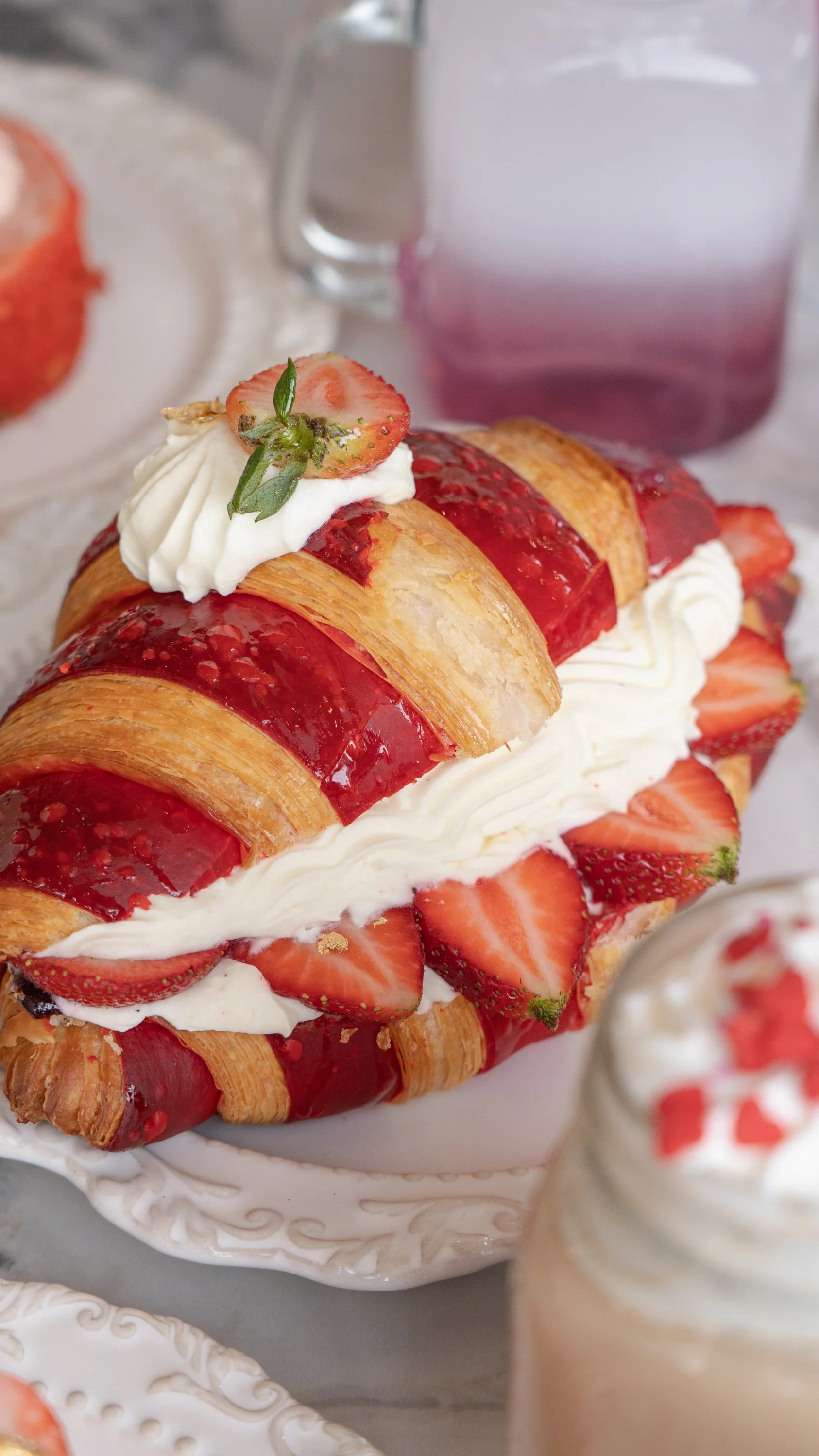 Roses & Berries Café