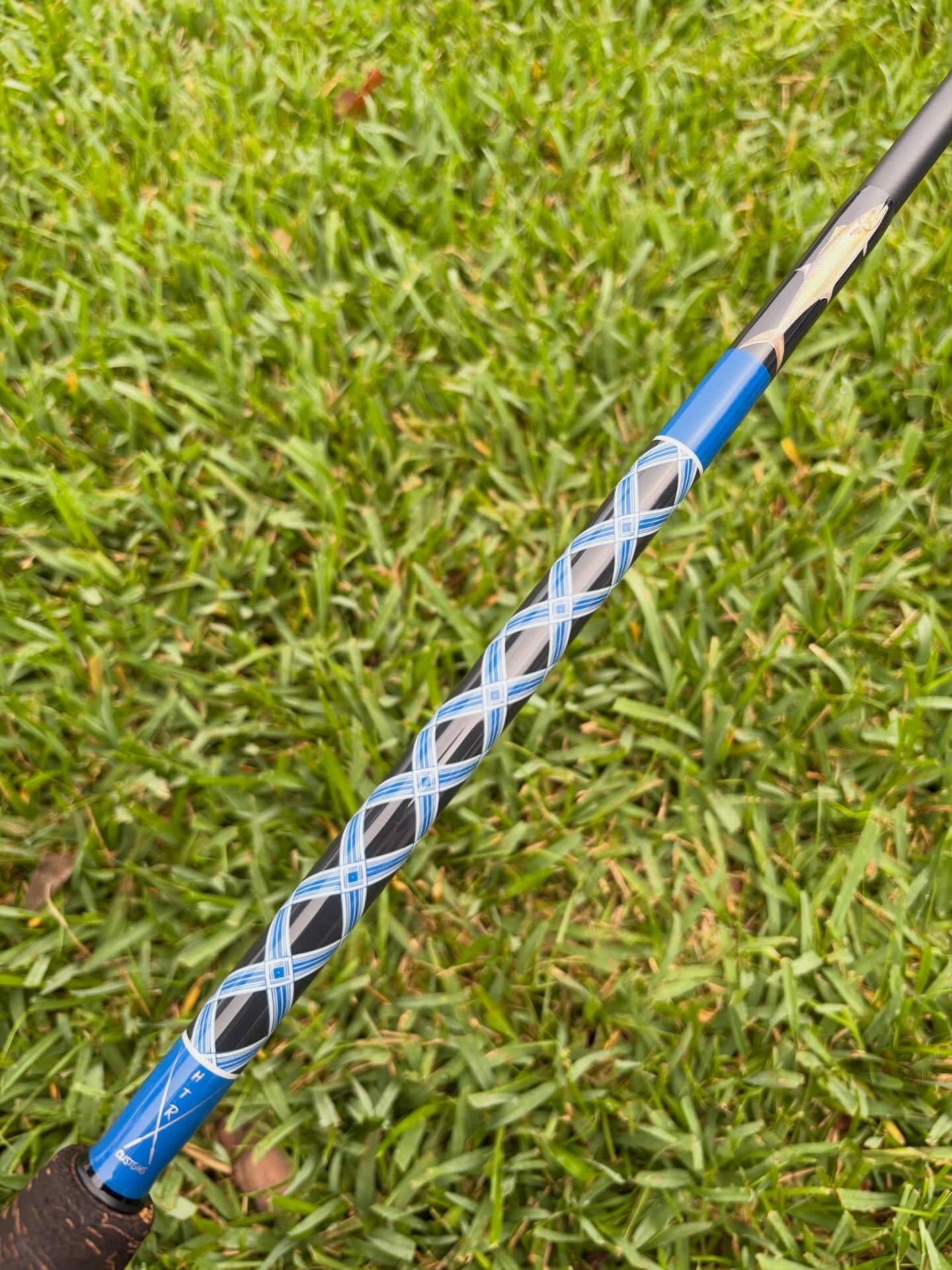 Blue and white diamond wrap on this king rod!
&bull;
&bull;
&bull;
&bull;
&bull;
#customrod #fishing #nlbn #vanstaal #florida