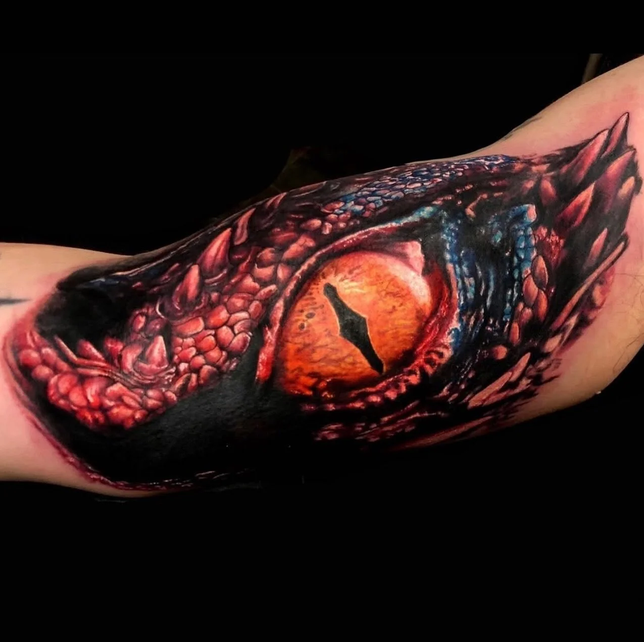Check out this great eye of a dragon our very own @shanemunce did! He is available to tattoo you next! Call or text him at 833-828-8663 to get yourself in his book!!
@shanemunce 
@shanemunce