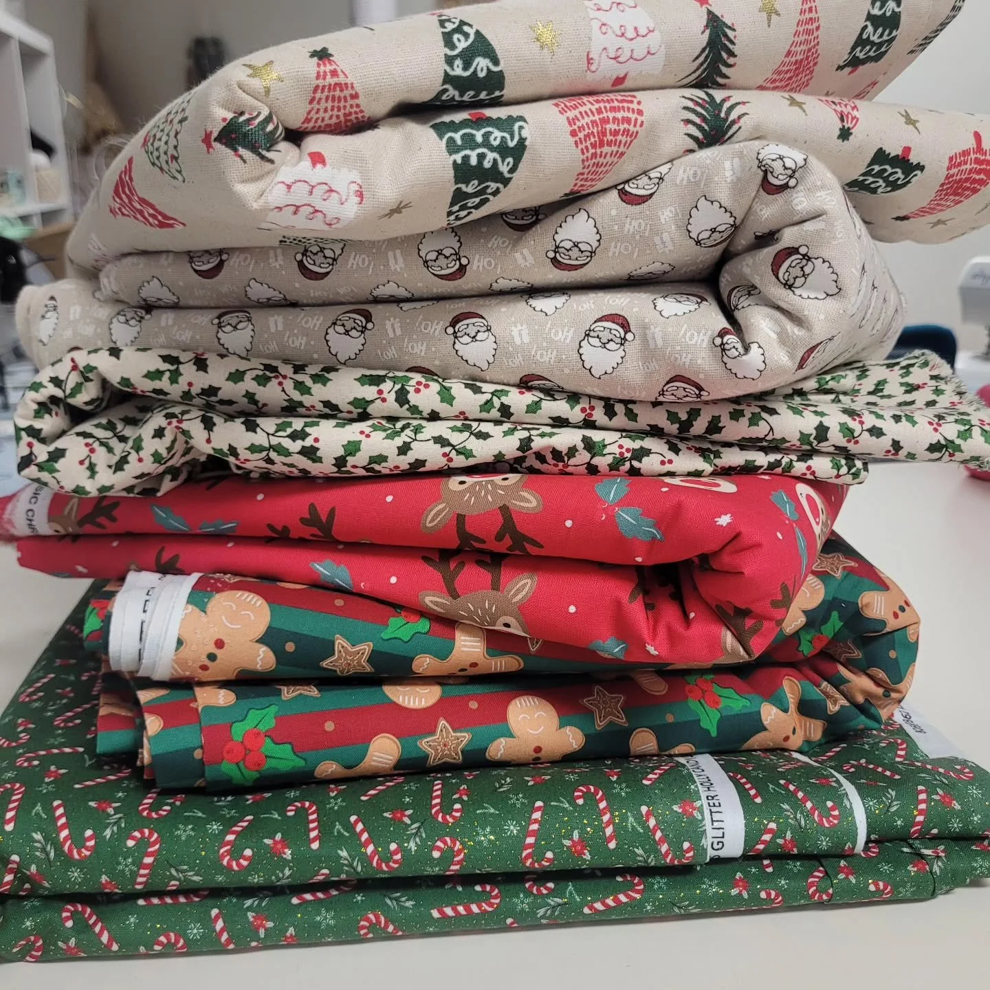 Christmas scrunchies are coming 🎄