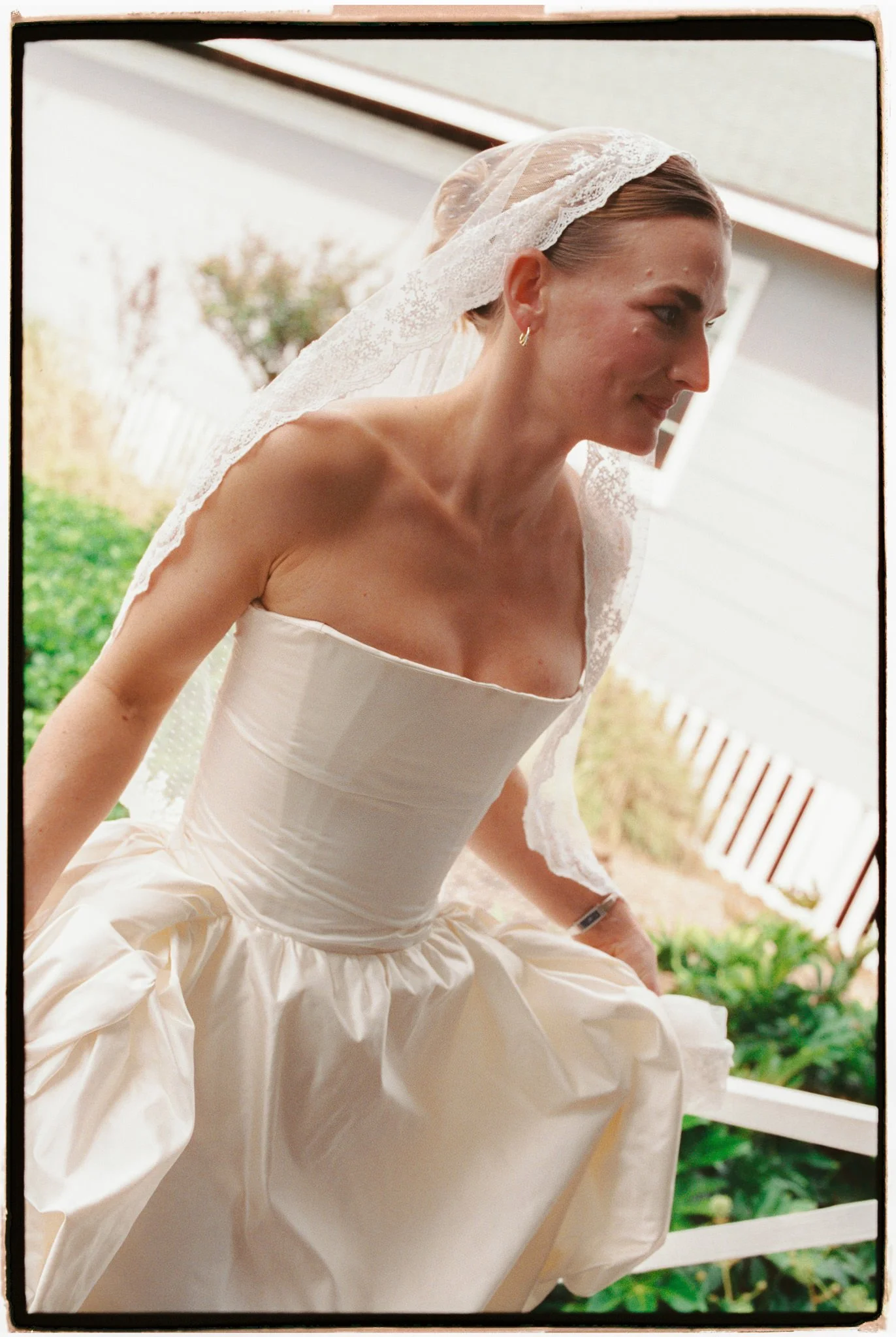 bridal portrait candid