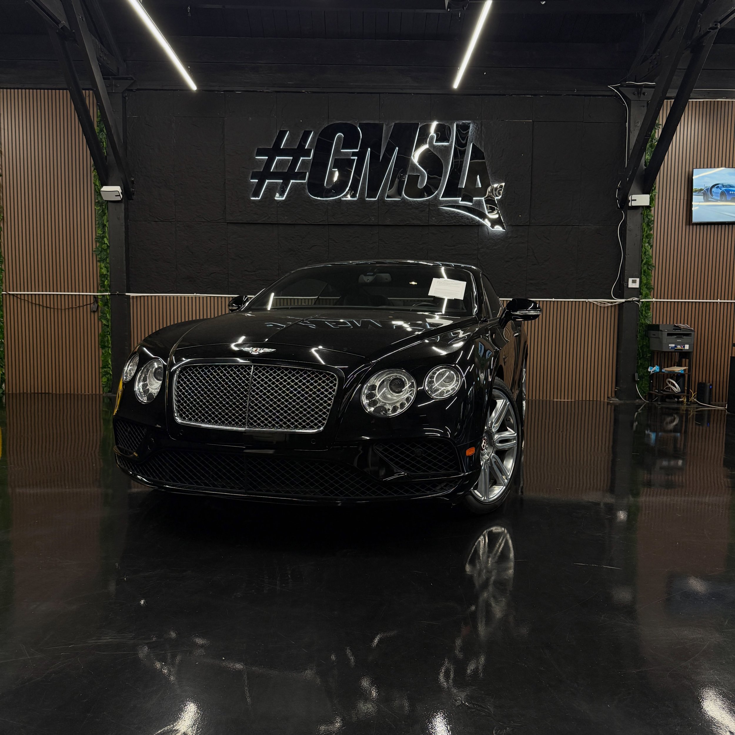 ‼️FOR SALE‼️ Comment &ldquo;Bentley&rdquo; For Details

2017 Bentley Continental GT

Clean Title ✅ 

52xxx Miles

#GMSLA