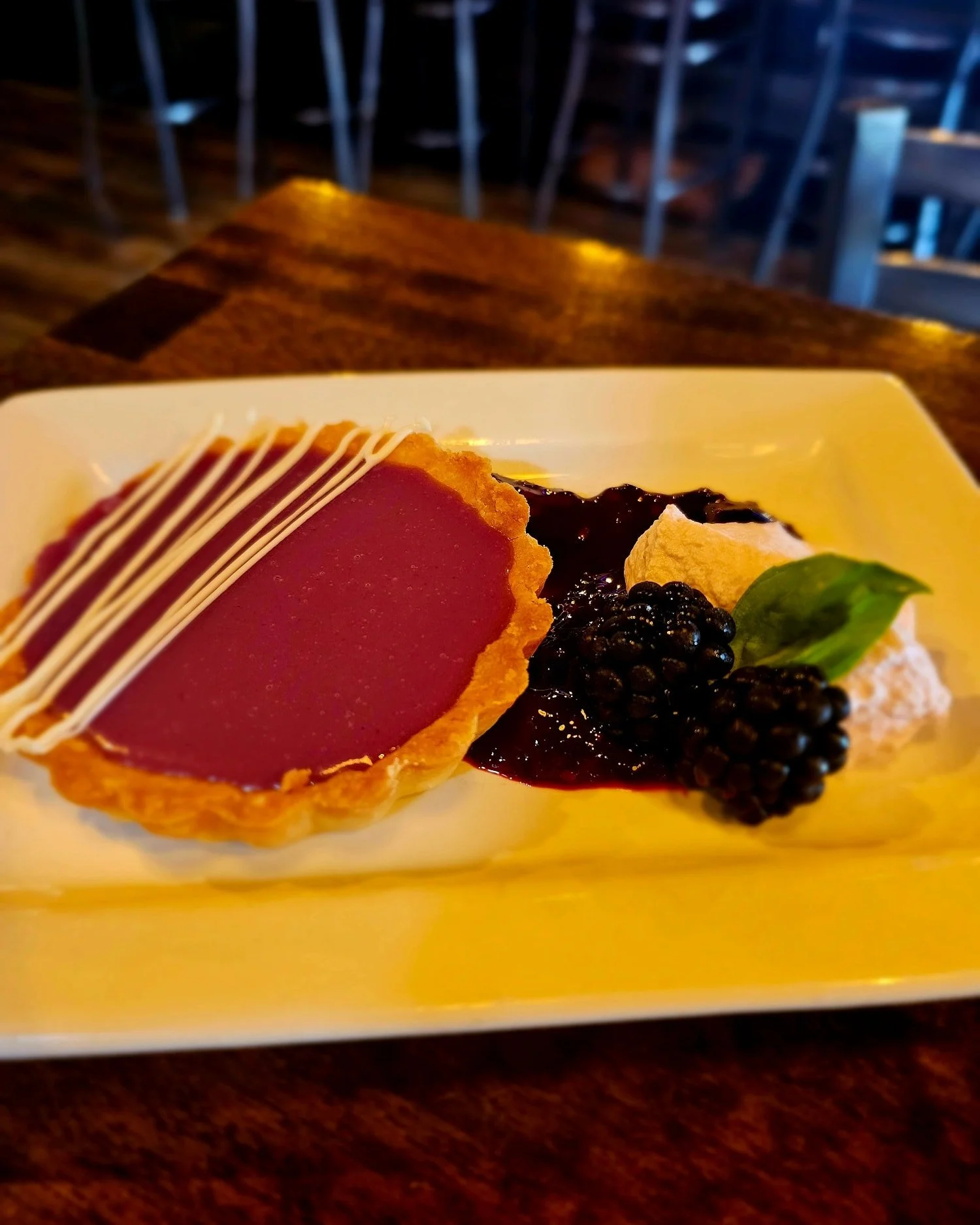 🍭 Turning Violet 🍭

A shortbread tartlet filled with Blackberry White Chocolate Ganache, served over a fresh blackberry compote with berry whipped cream. By gum!! 

🍫 In case you missed it, we whipped up another batch of the Cocoa Crush, a Ghirard
