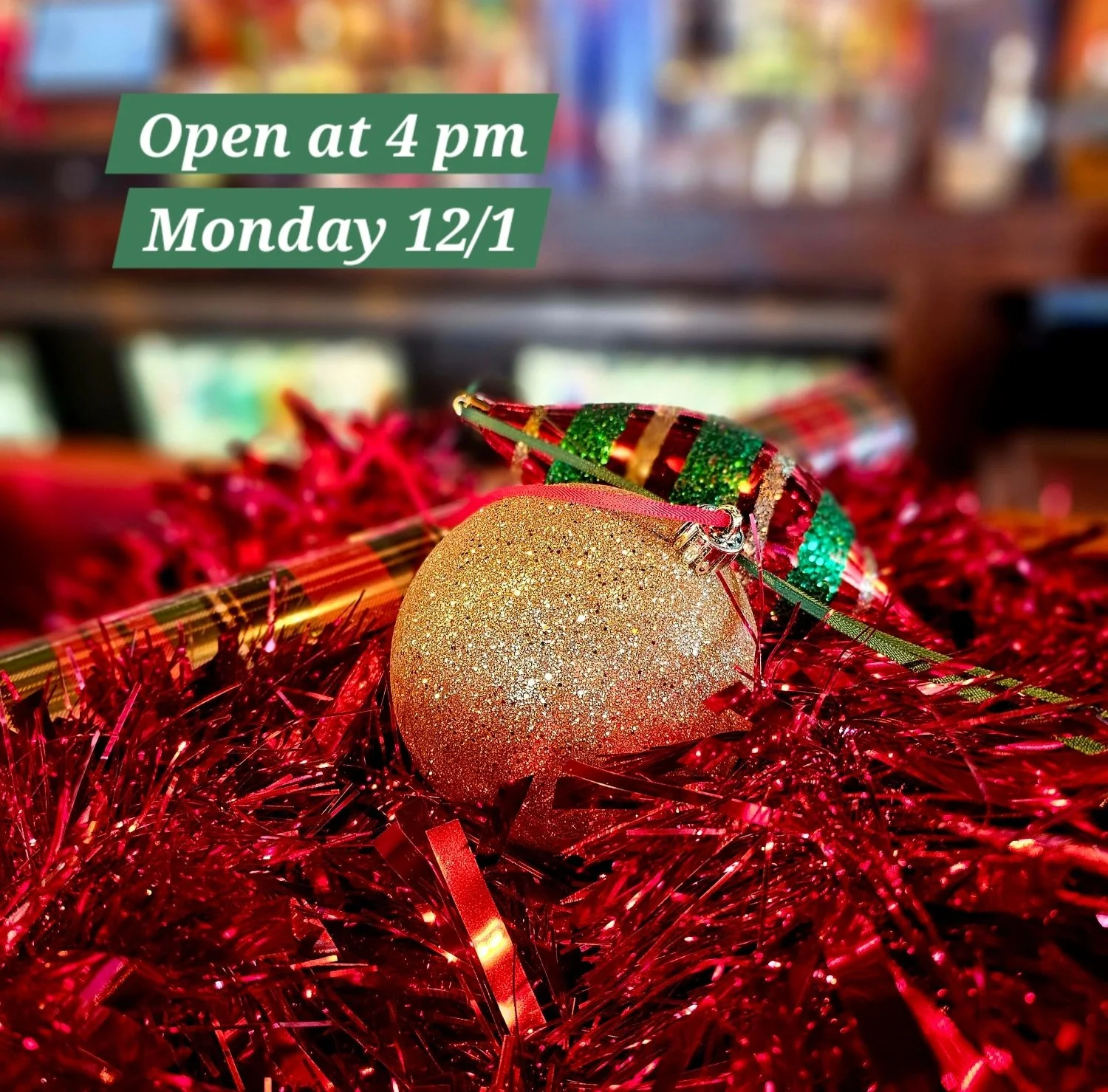 🎄🎁 TIS THE SEASON!! 

We will be closed for lunch service for some Holiday Maintenance. Come see us at 4pm to see what we have done! 

#Decorations #FranklinStreet #HappyHolidays #FranklinElves