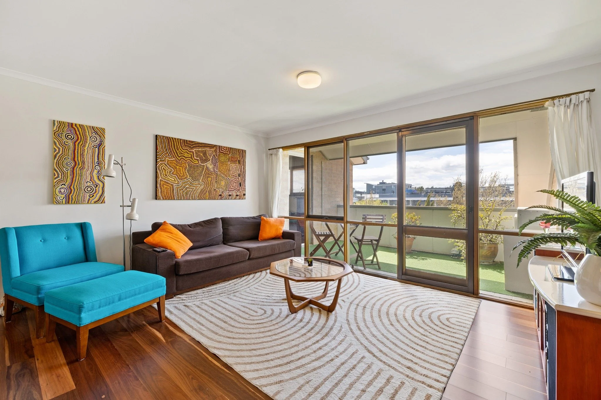 The Kingston apartment showcase continues.

#canberra #apartmentliving #apartment #canberrarealestate #fullkitmedia #cbr