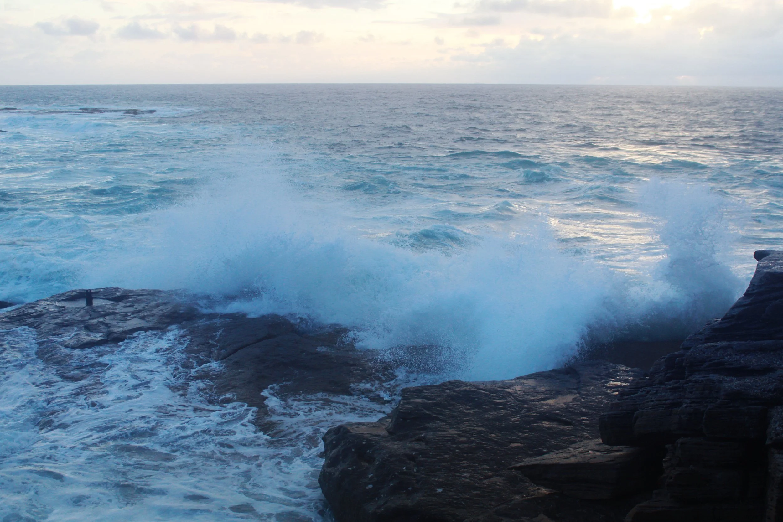 crashing_waves_1.JPG