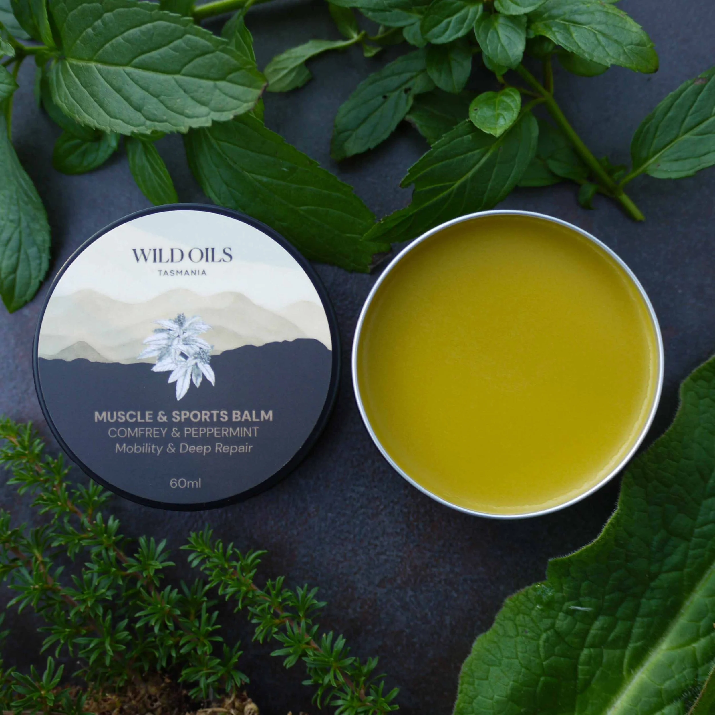 Muscle & Sports_Comfrey & Peppermint_Side Open_60ml.jpg