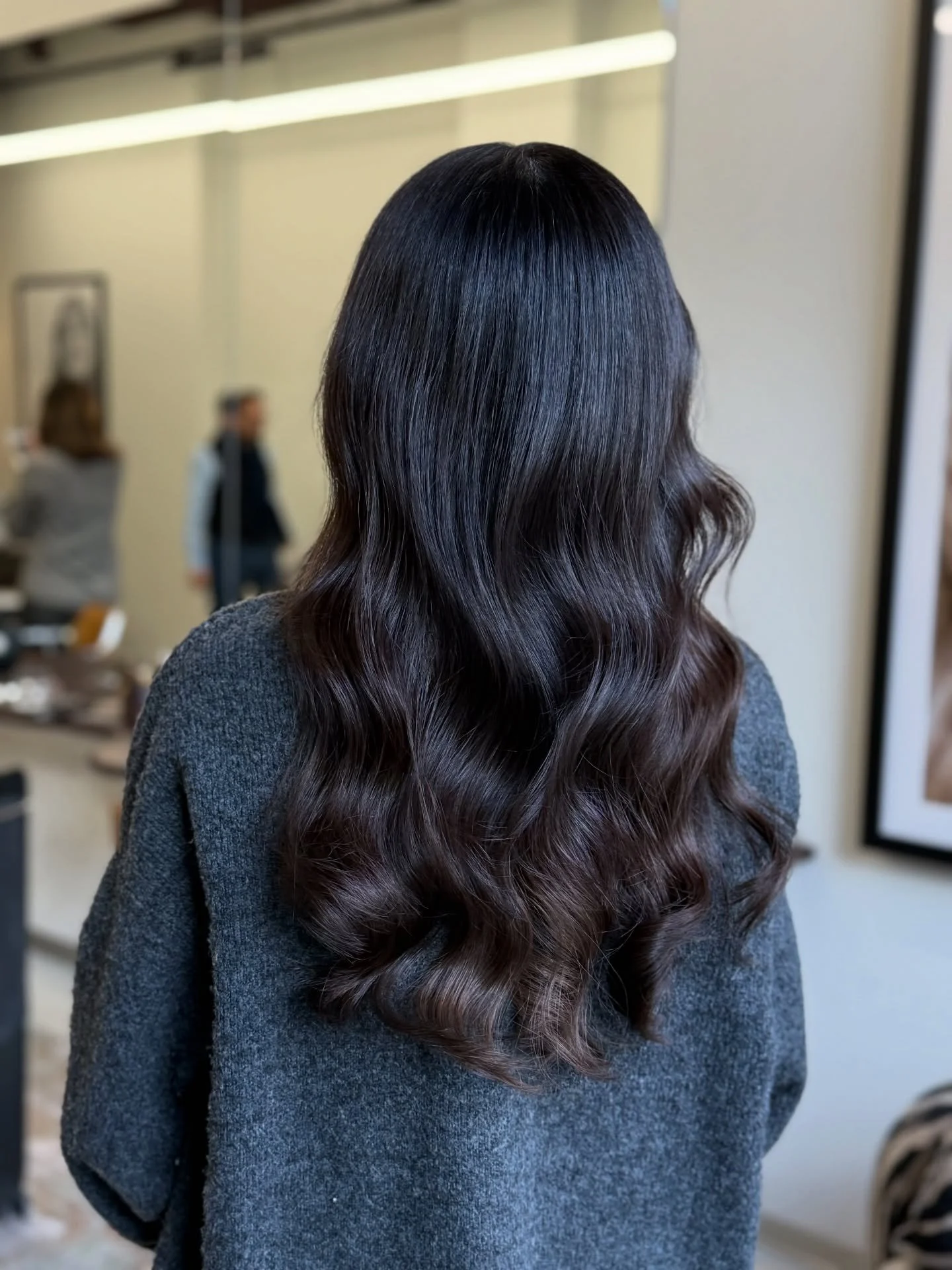 Seamless extension install 🤍 length, fullness, and a perfect blend ✨

#extend #extensions #hairextensions #hairextensionszurich