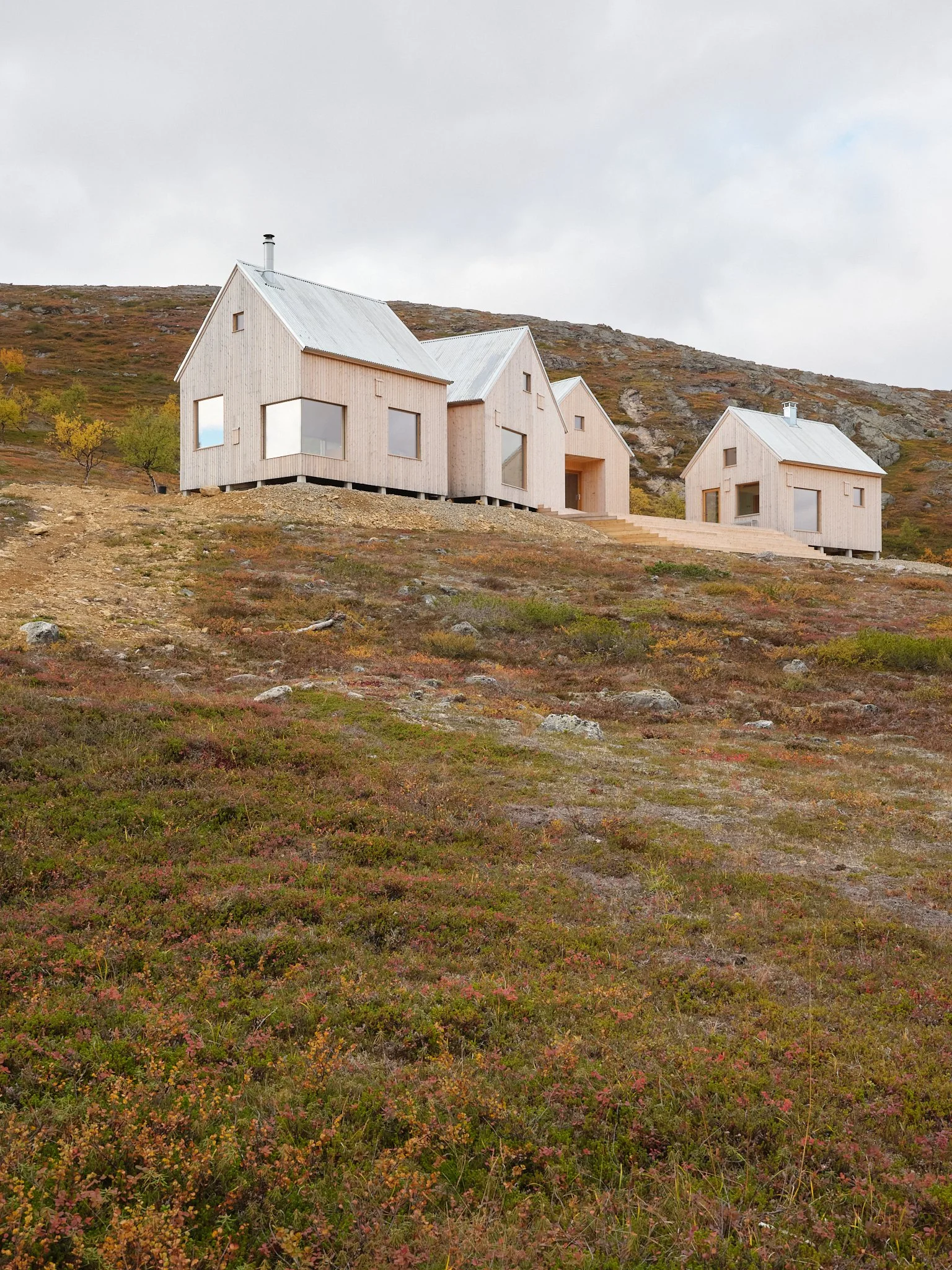 4 cabin house 0201.jpg