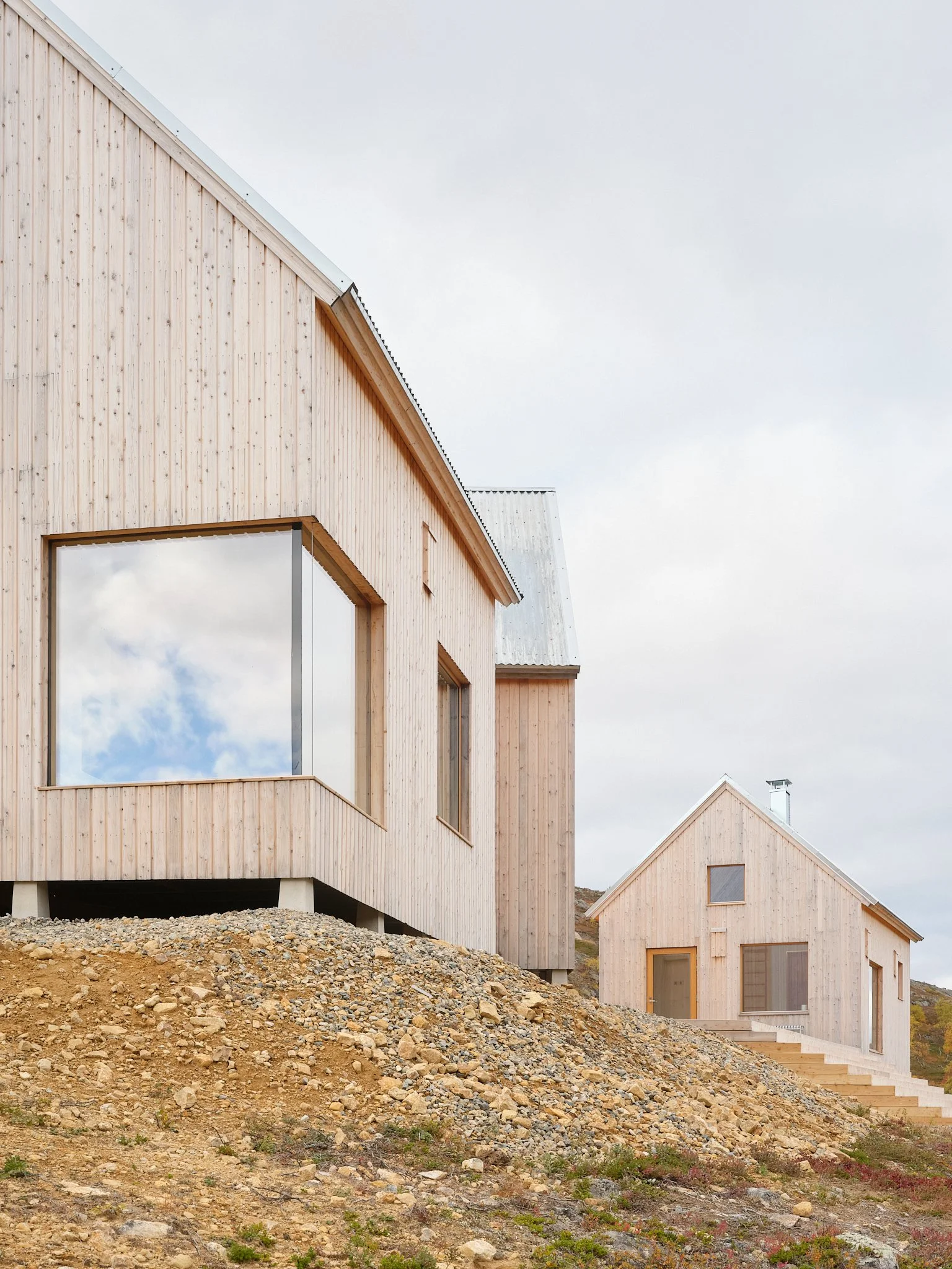4 cabin house 0212.jpg