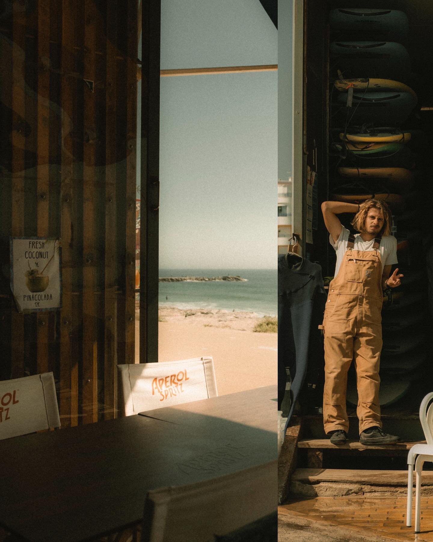 'die Luft ist warm und wir sind frei'
#surflife #surfphotography #surfcamp #surfinglisbon #portugal #visitlisbon #aperolspritz #fujifilm
