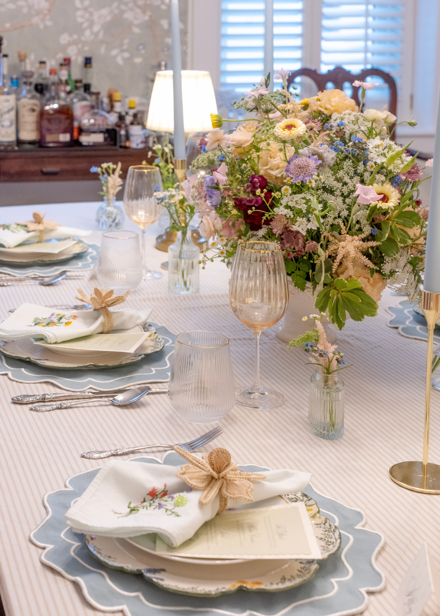 TheRoberts-Tablescape1.png