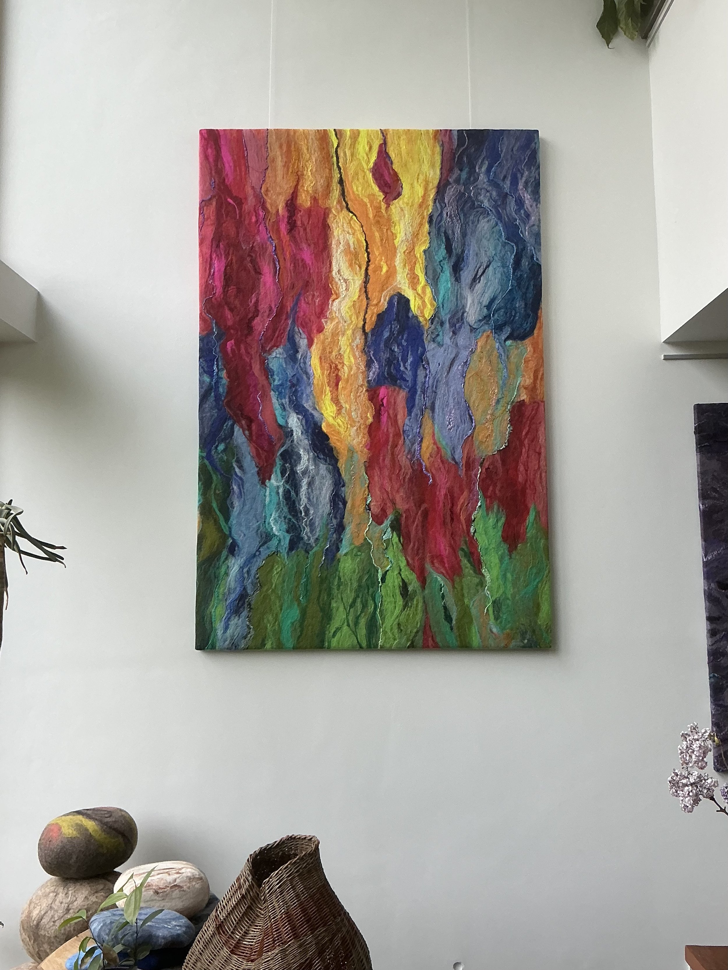 akoestisch paneel, kunstwerk in vilt, handgemaakt, eyecatcher