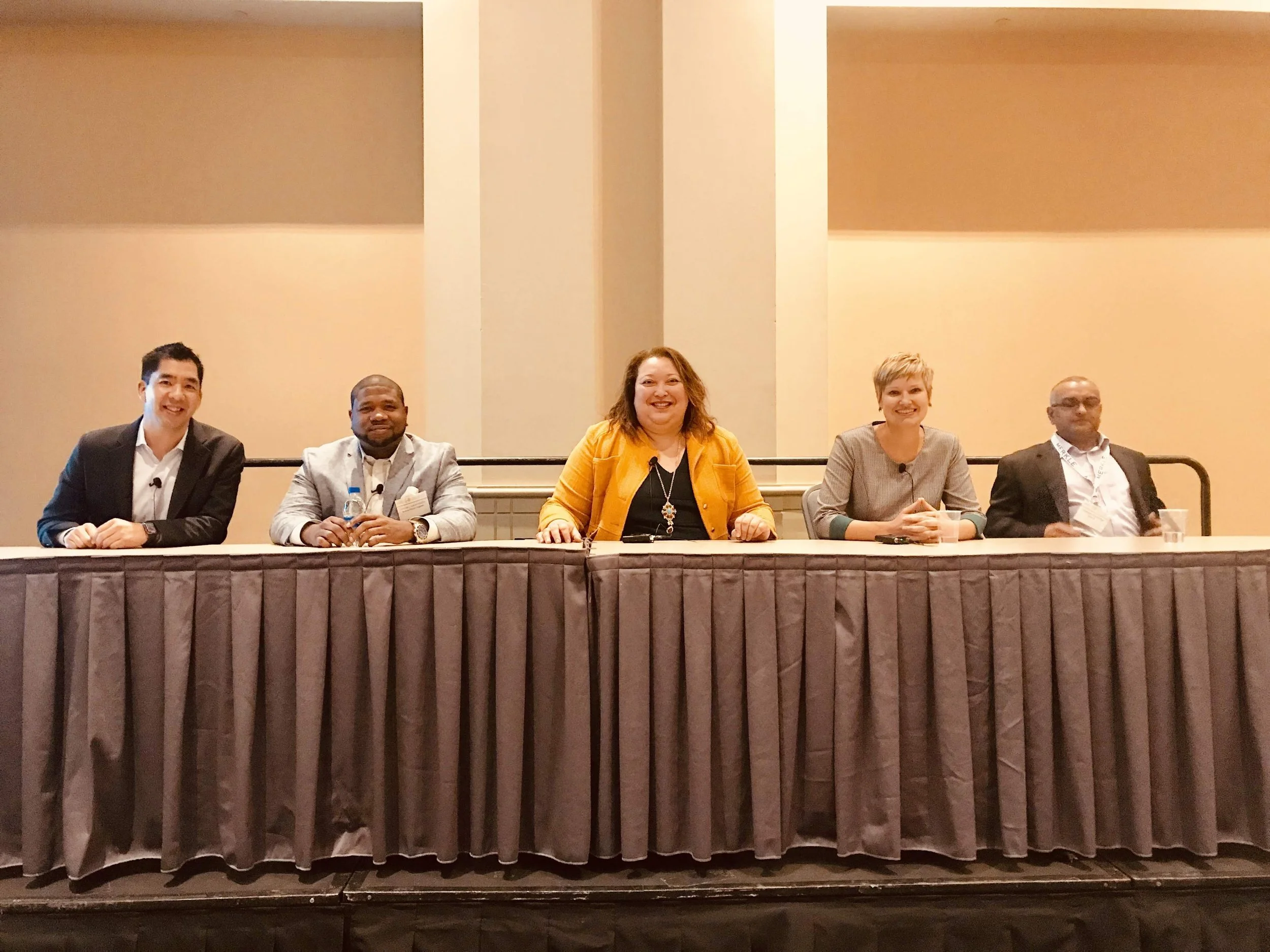 Tatsiana Gremyachinskiy speaking at the Analytics Roundtable at the Digital Pharma East Summit in Philadelphia, 2018