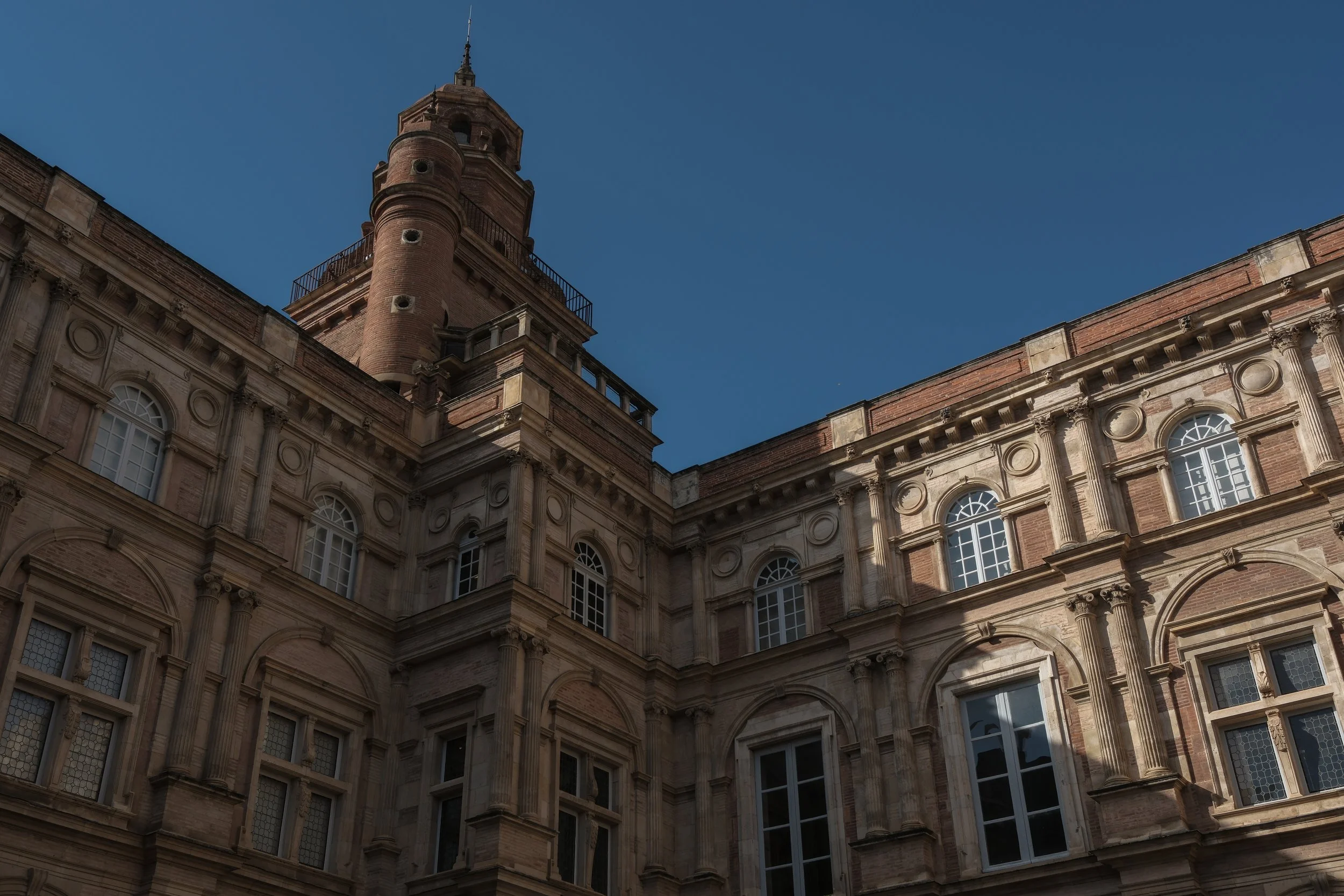 facade de l'hotel d'assezat a toulouse