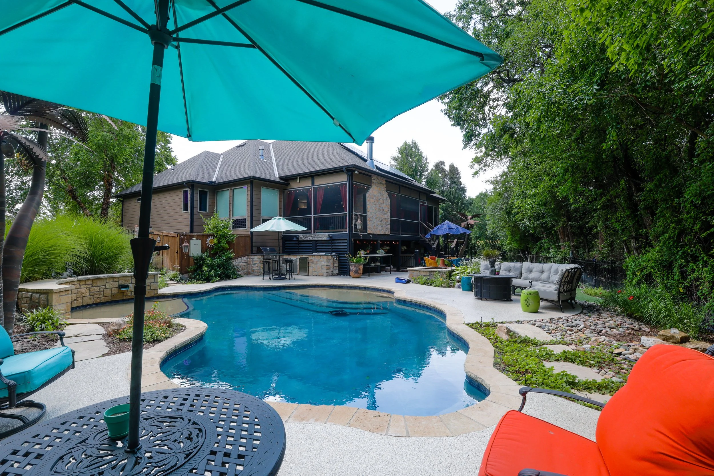 617 N Bracken Ct (84).jpg