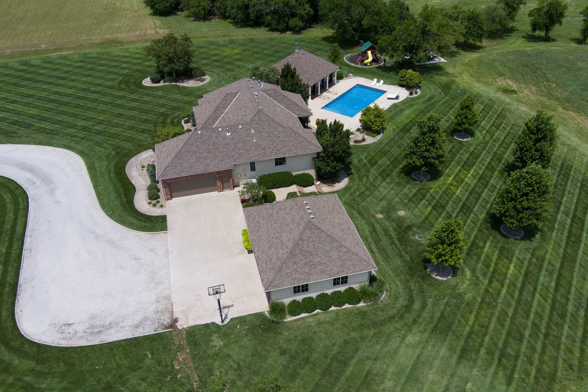 2630 S Brookmeadow Dr (106).jpg