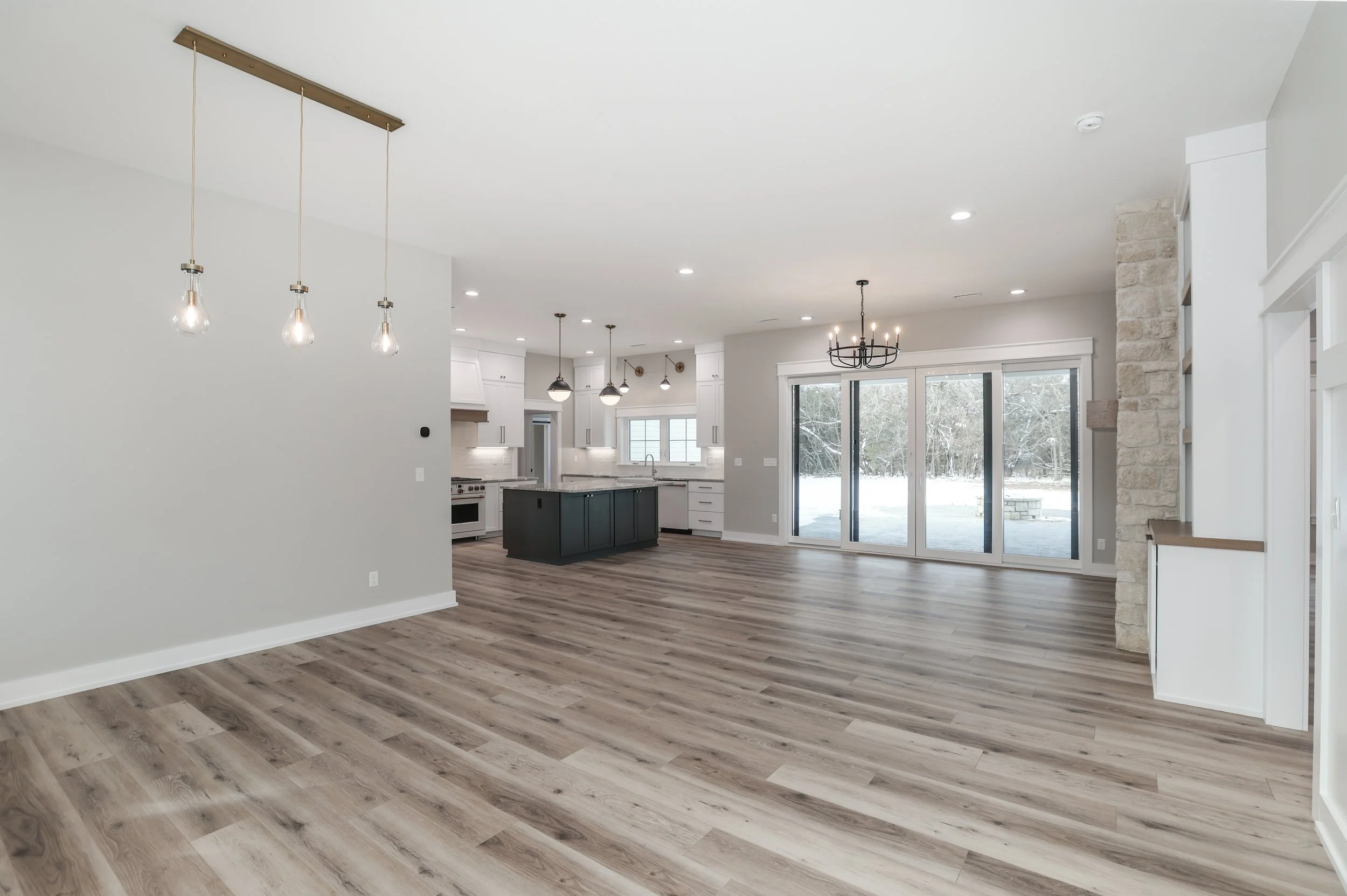 1610 E First St (9).jpg