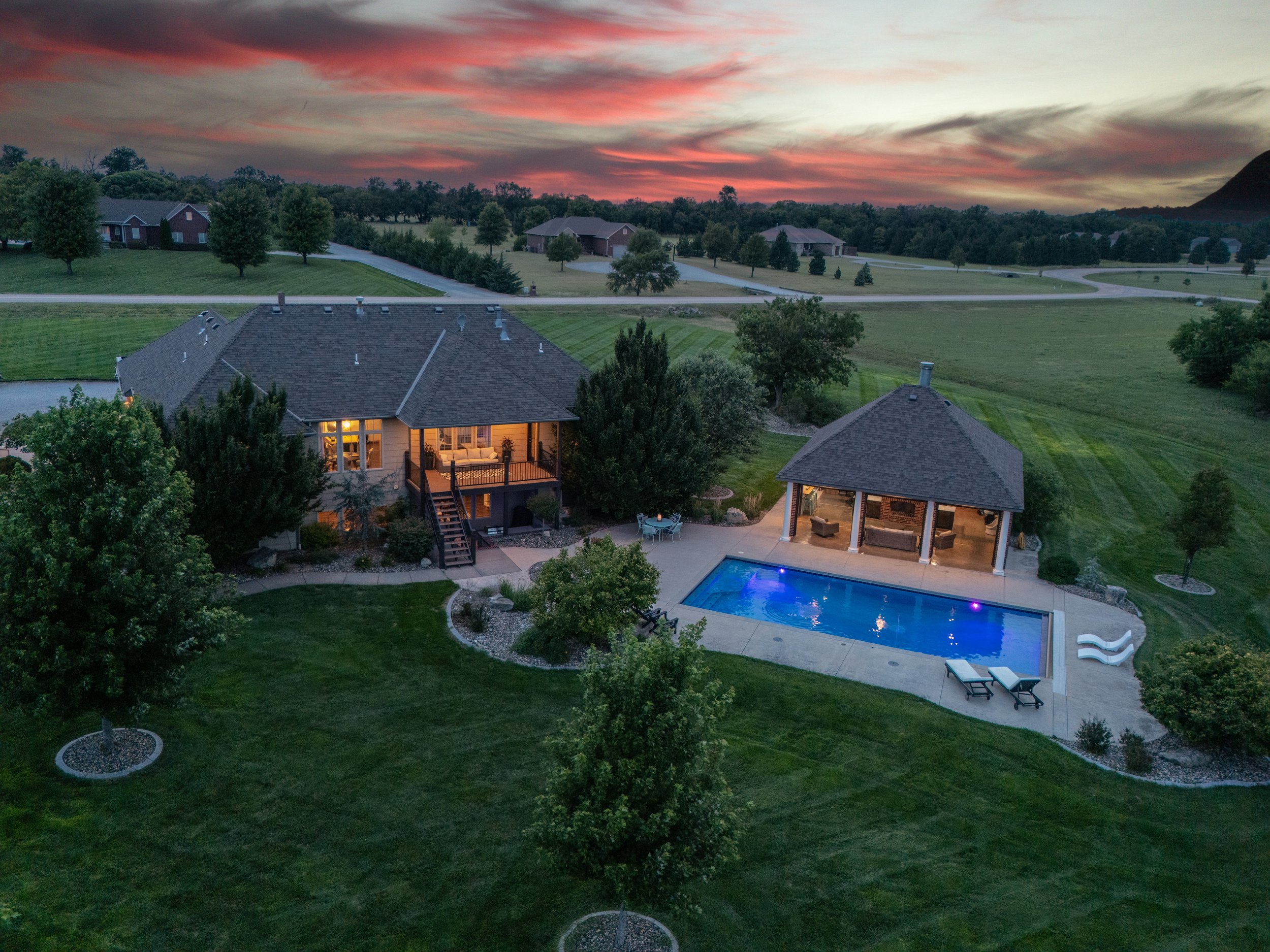 2630 Brookmeadow Dusk (1).jpg