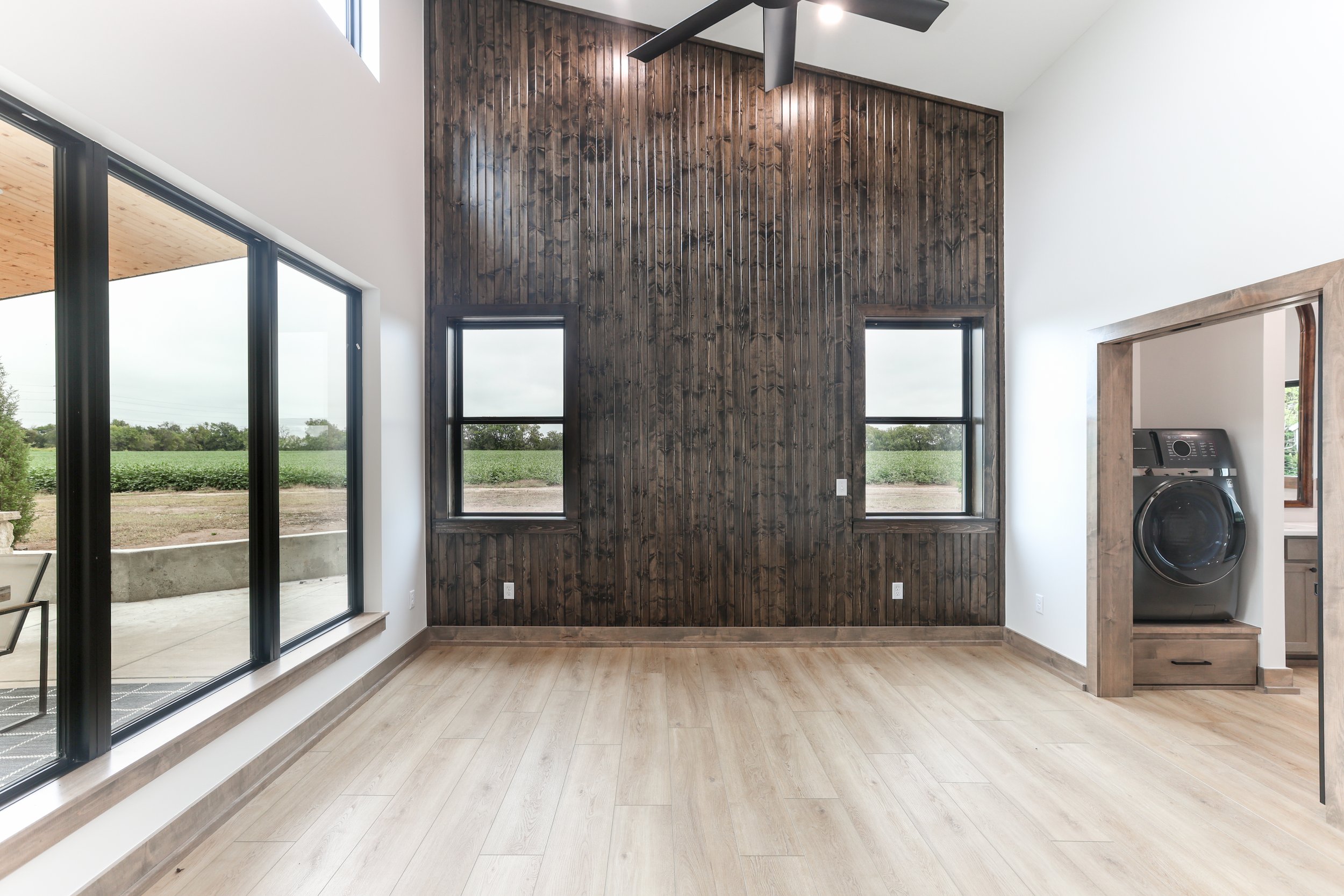 2205 E 77th St N (41).jpg