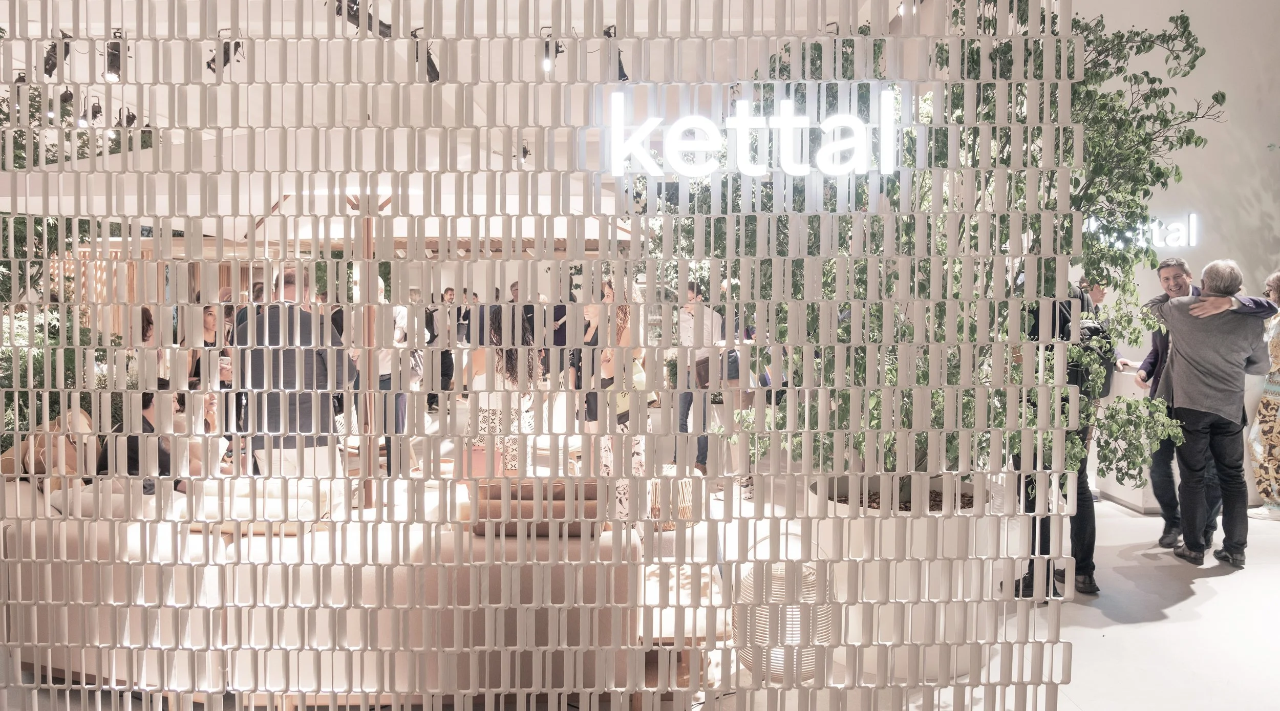Nazka Screen, white 3D printed circular room divider designed by Meeder Ontwerpers X Studio Michiel Wijnen and produced by Aectual.