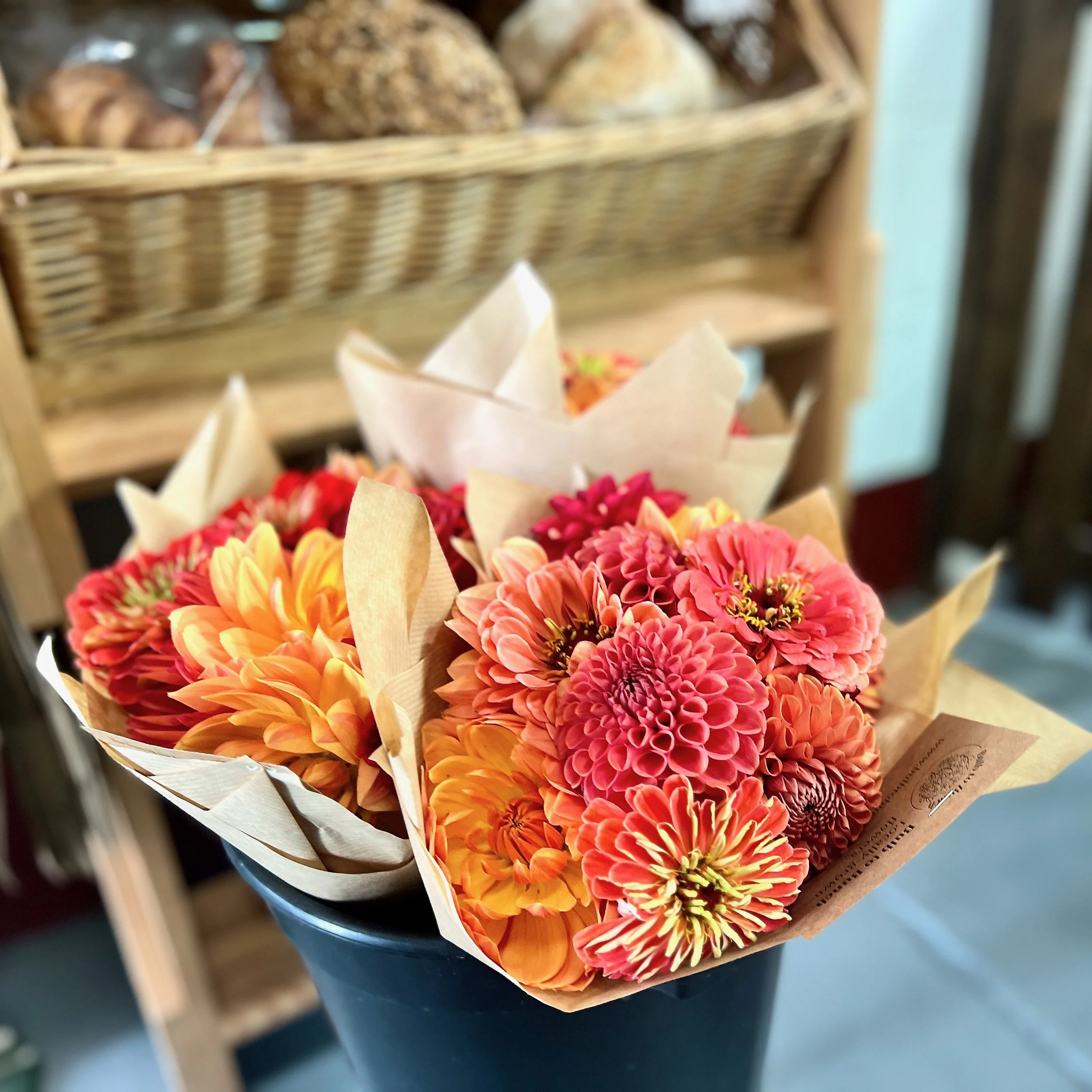 orange-flowers-bread-s.jpeg