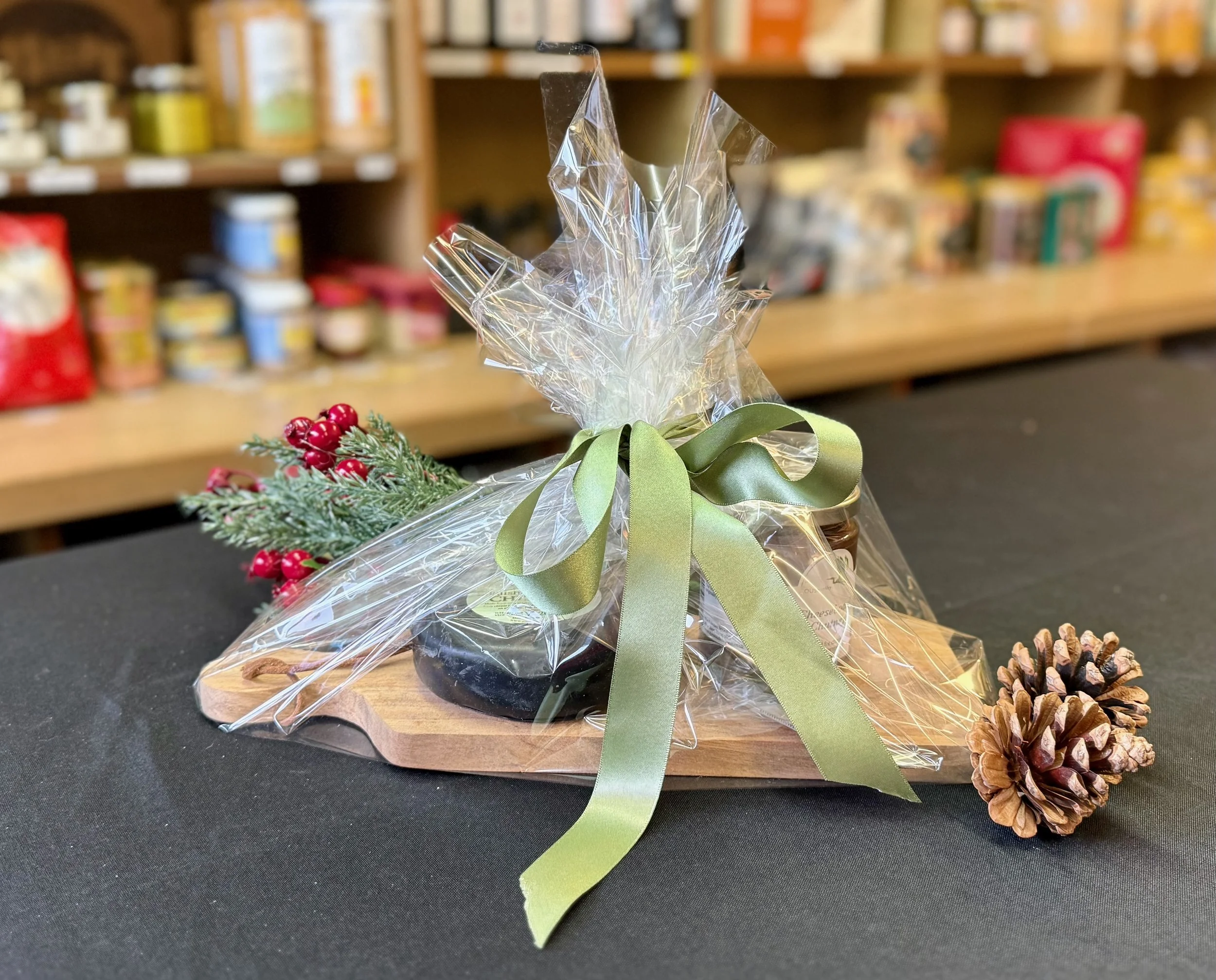 mini-cheeseboard-gift-set-wrappe.jpeg