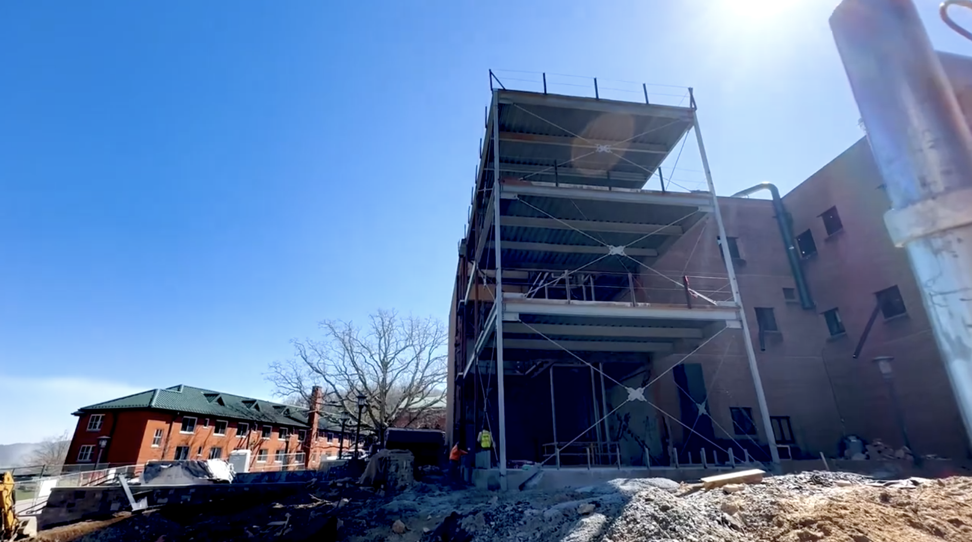 Students say construction in a building
where classes are being held at App State
is disruptive & more. The university says
the building is safe, but I wanted to dig deeper.
