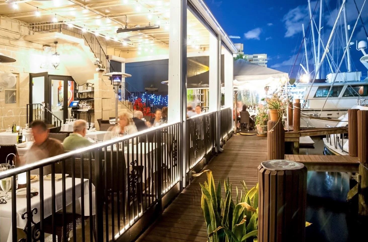 Most-Authentic-Italian-Restaurant-in-Fort-Lauderdale-serafina.jpg