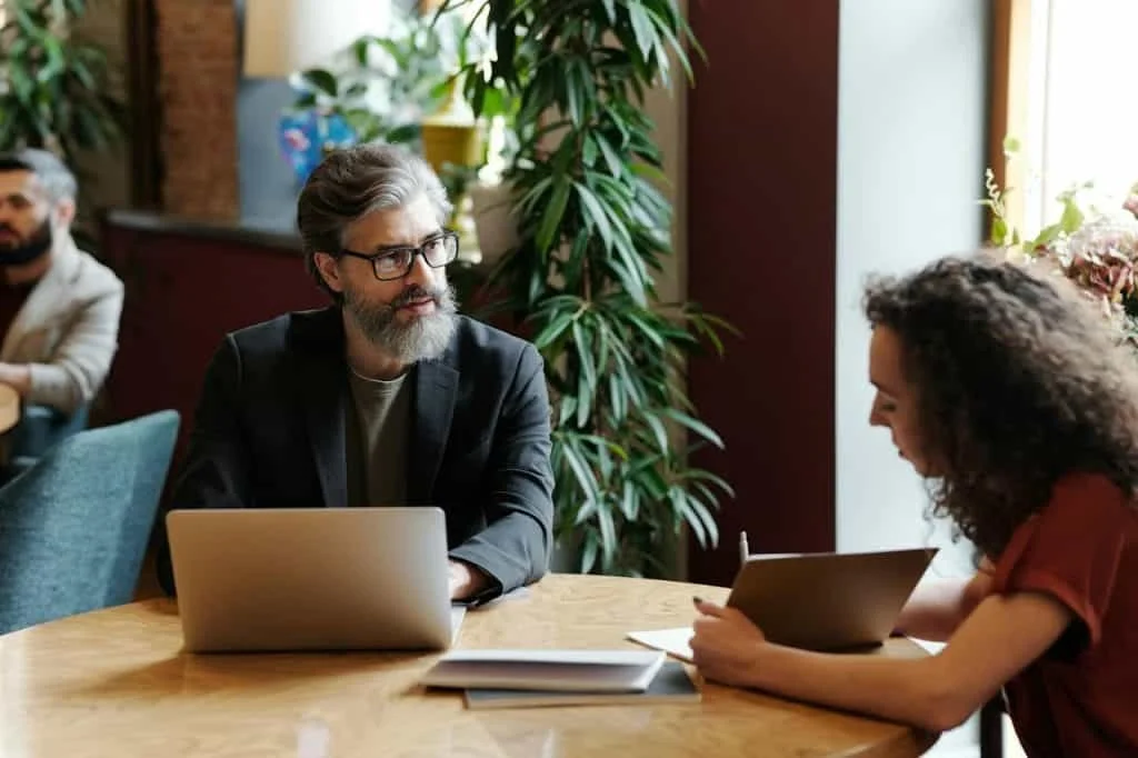 Steps to sell a small business with an advisor in Palm Beach County
