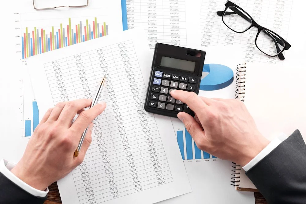 What Multiple Do Orlando Businesses Sell For? SDE and EBITDA Multiples by Industry