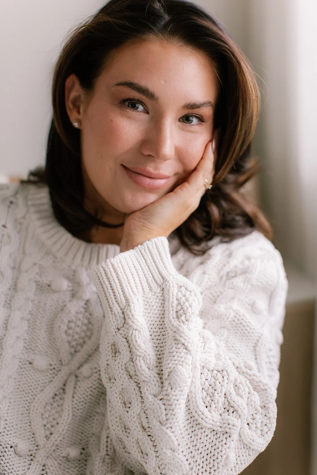 Turkulainen perhekuvaaja Noora Koskinen henkilökuvassaan.