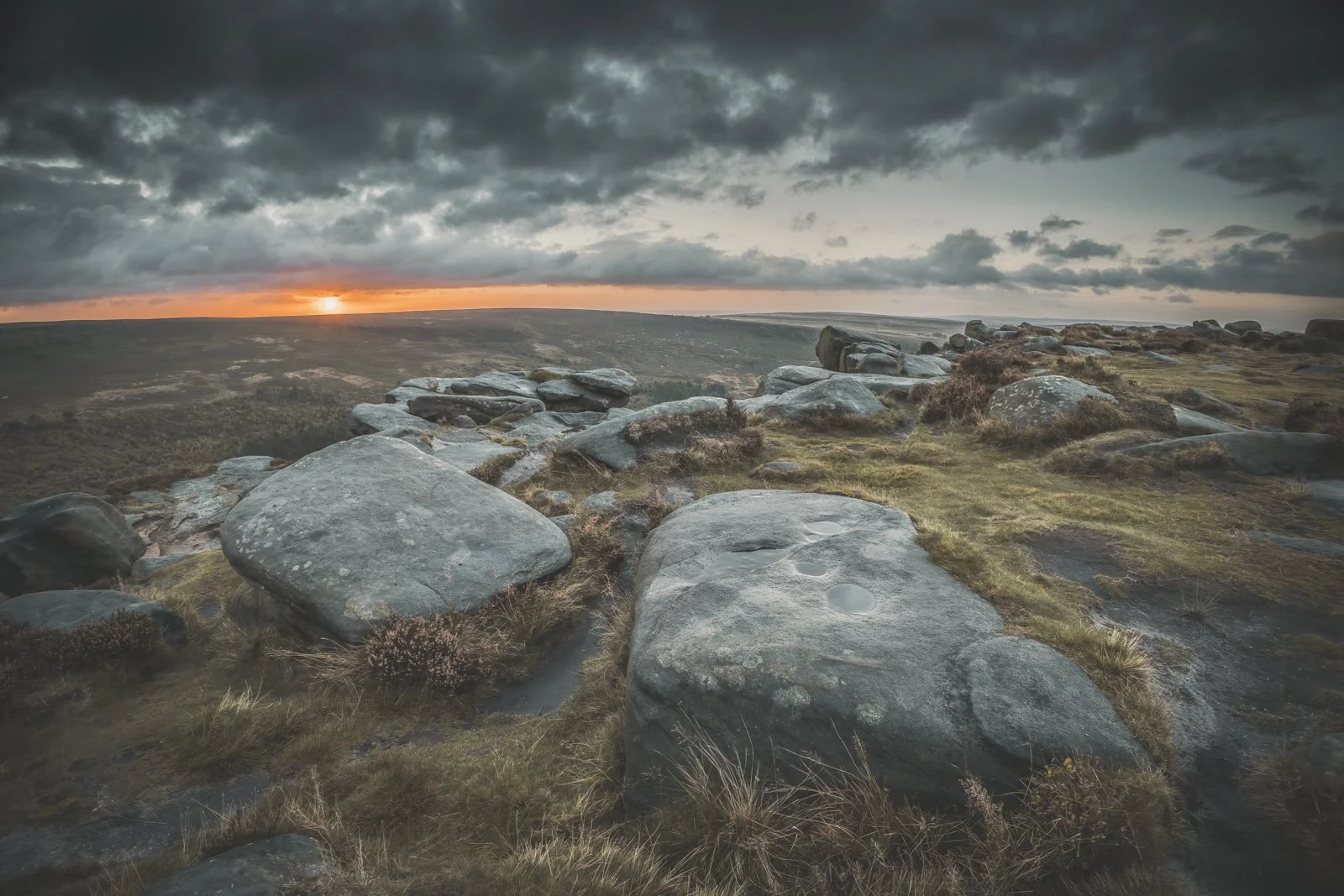 Higger Tor 1.jpg