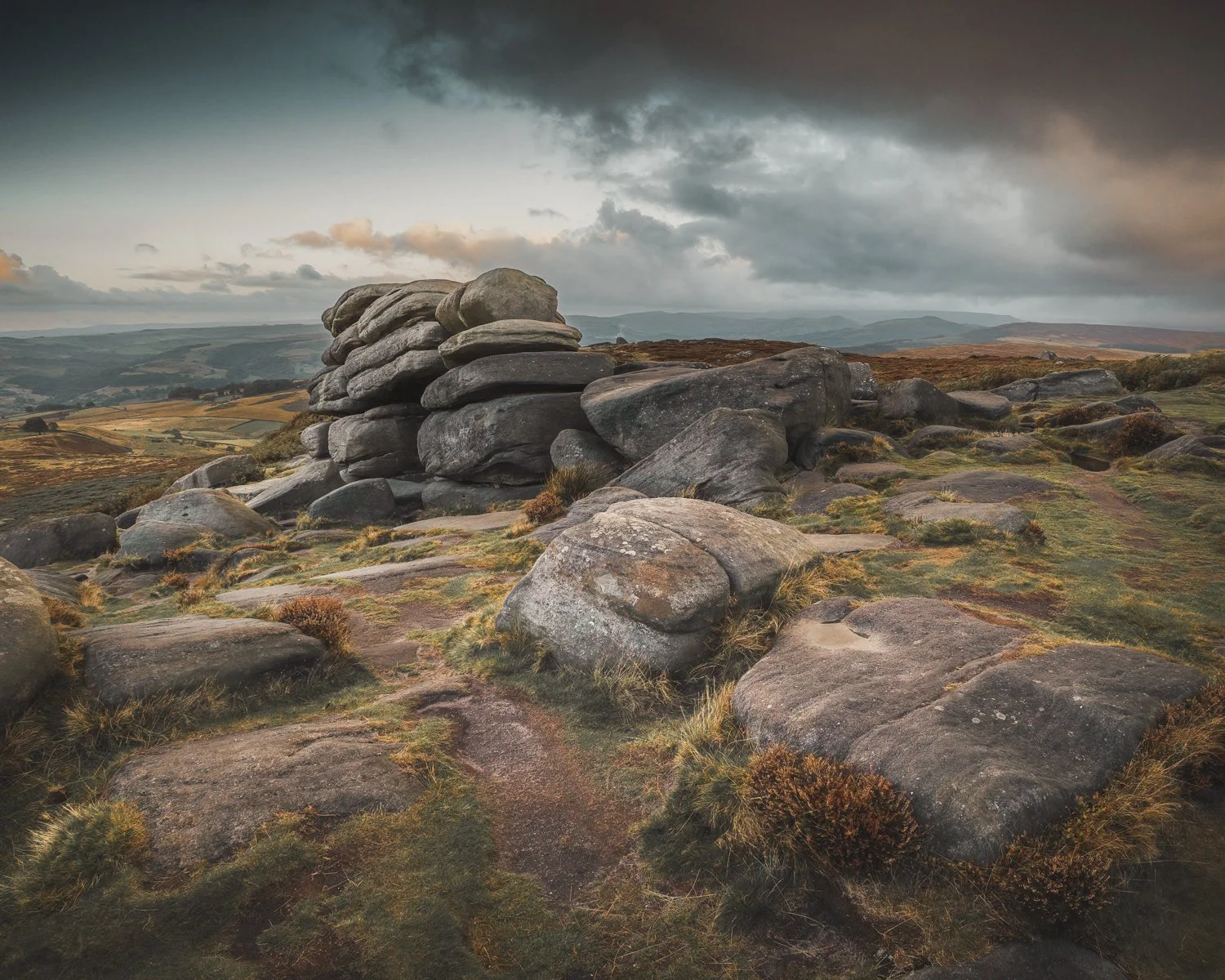 Higger Tor.jpg