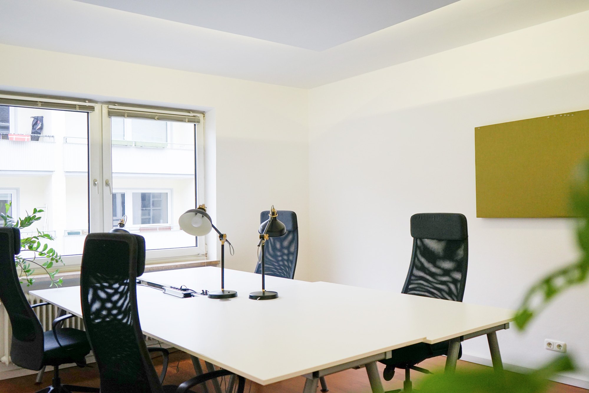 BASE_Coworking_PrivateOffice2_4.jpg