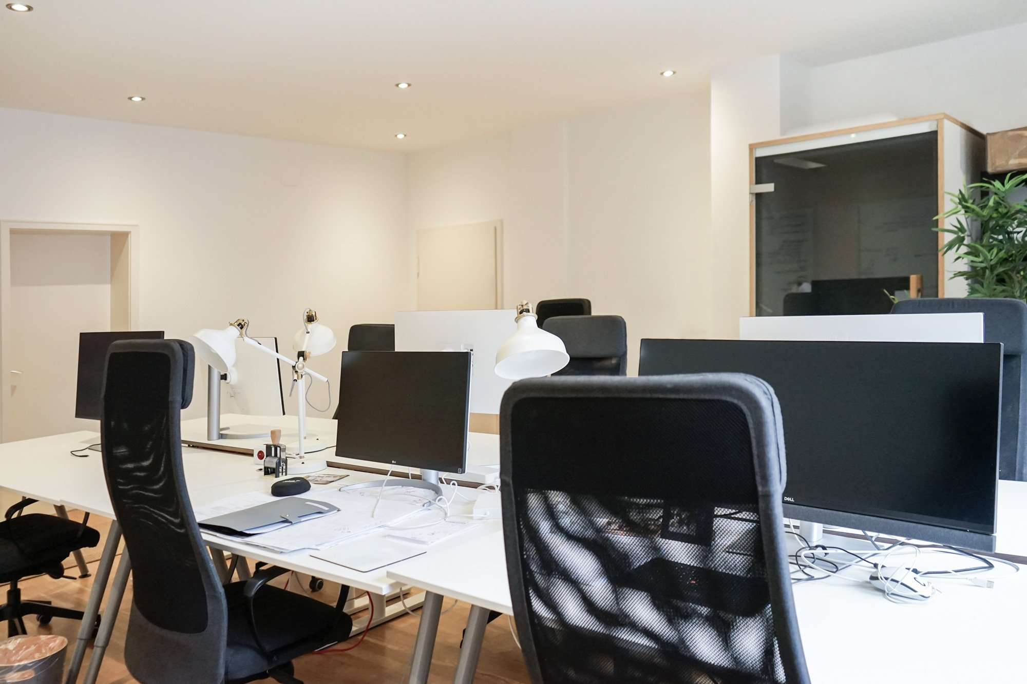 BASE_Coworking_PrivateOffice3_3.jpg