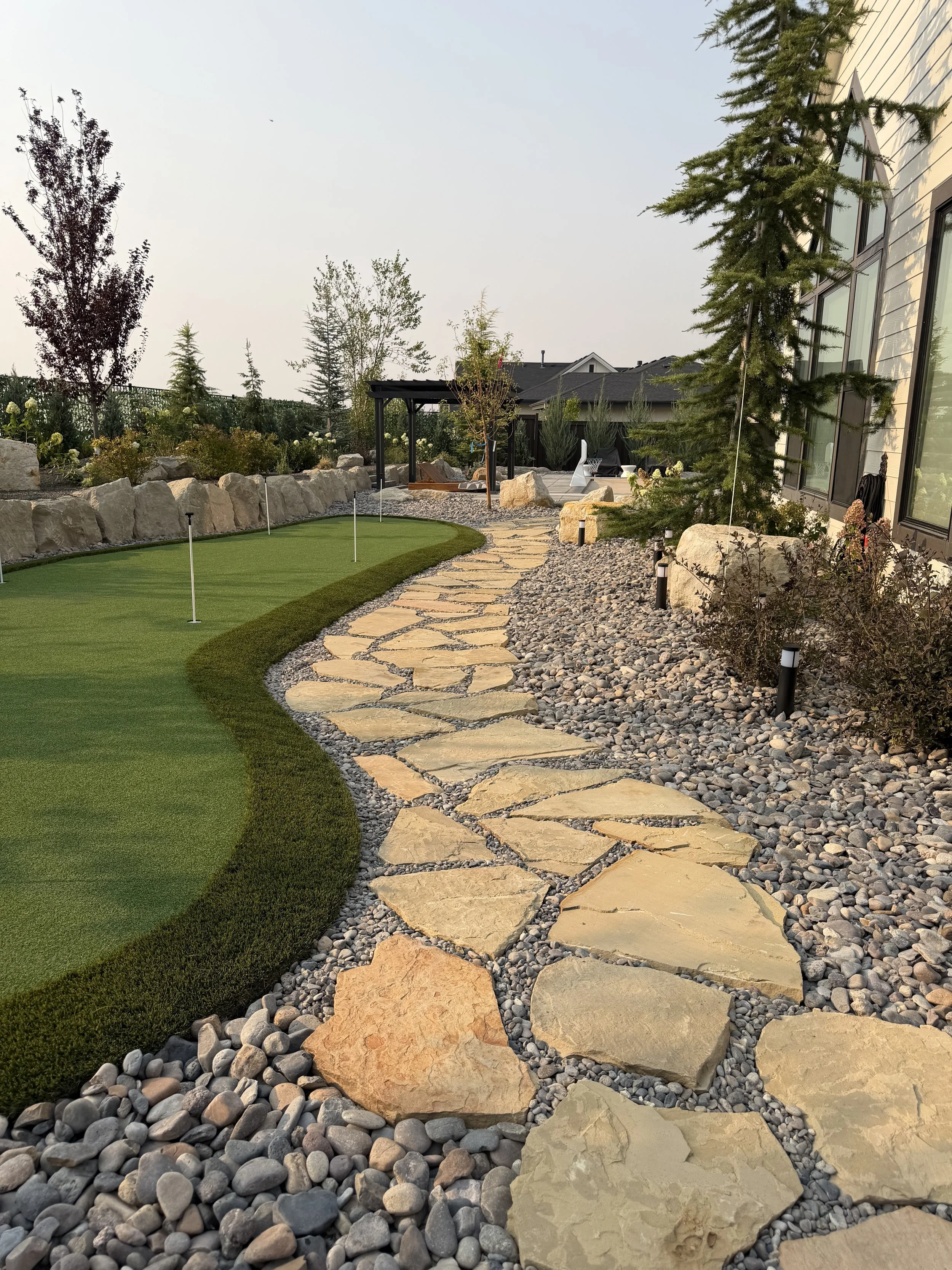 flagstone-walkway-installation