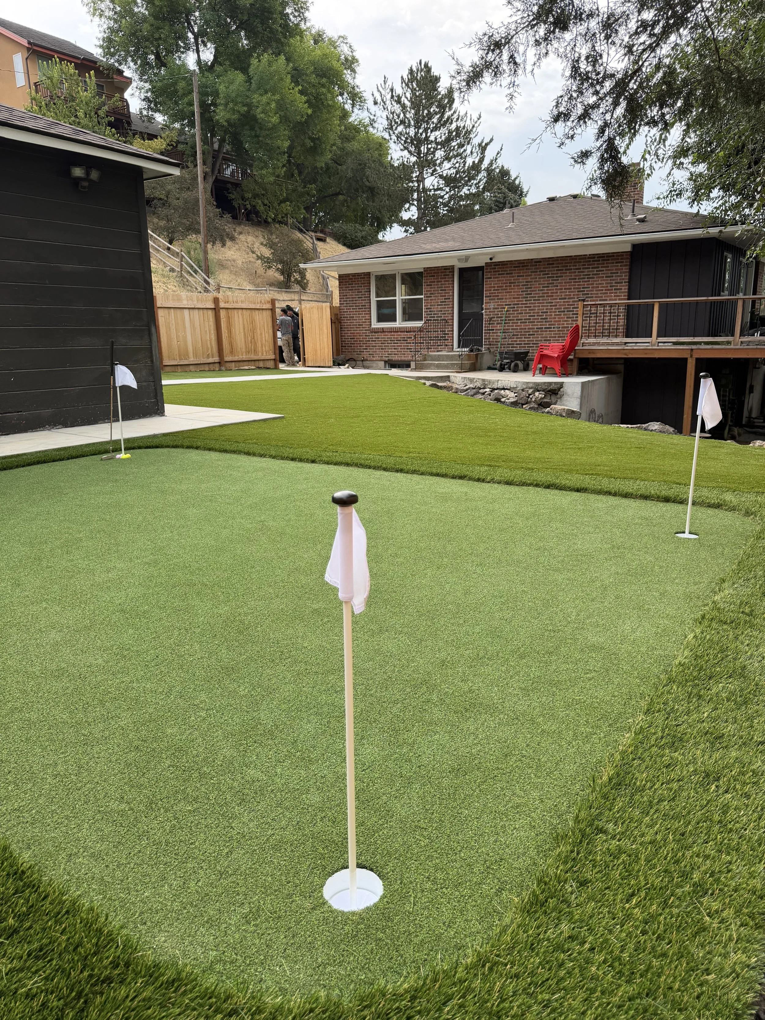 custom-putting-green-installation