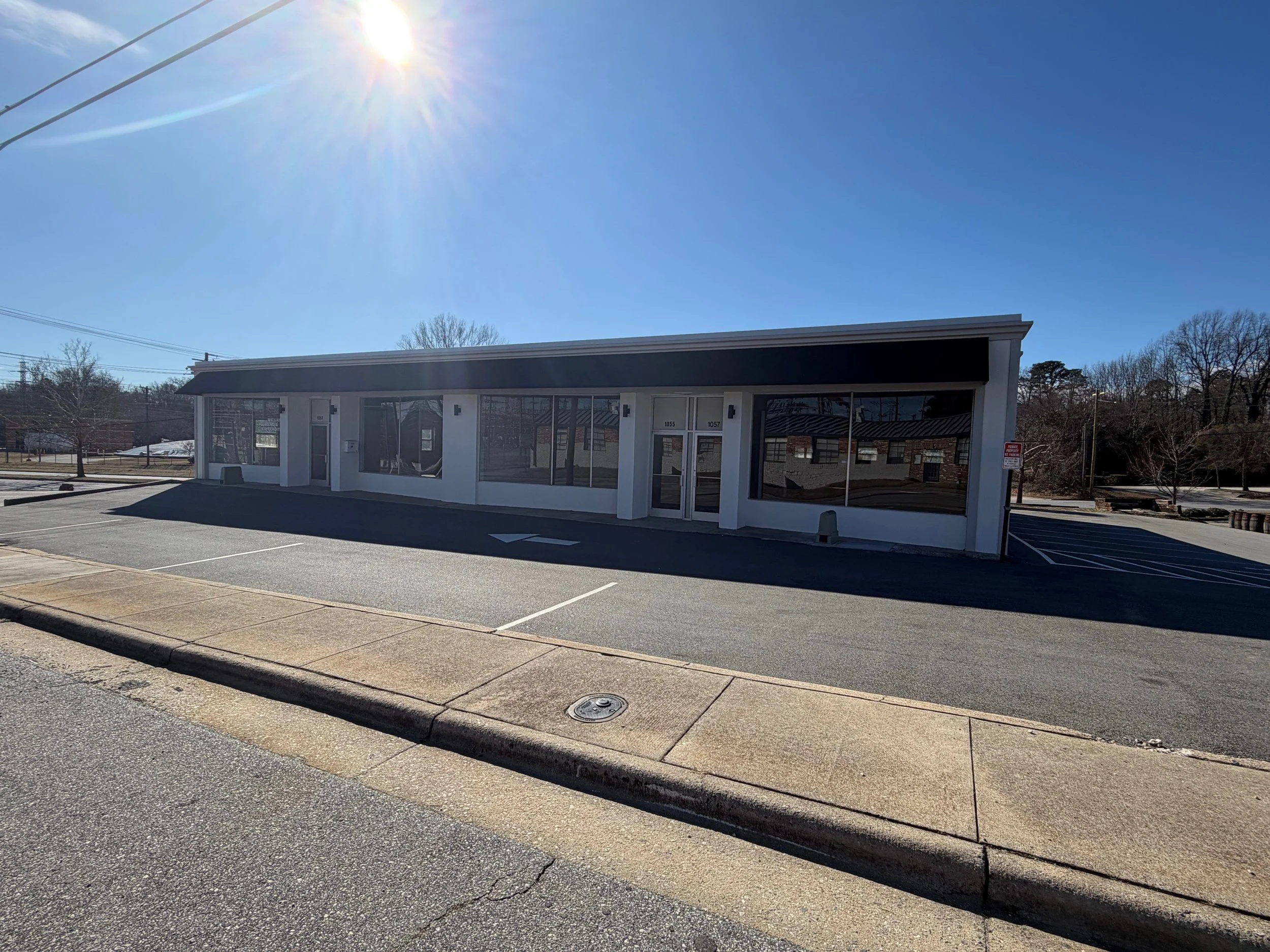 Flex/Retail For Sale or Lease: ±6,780 SF in Greensboro, NC