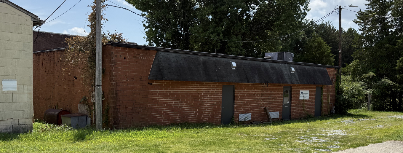 For Sale: +/- 6960 SF on +/- 0.38 Acres Greensboro, NC $696,000