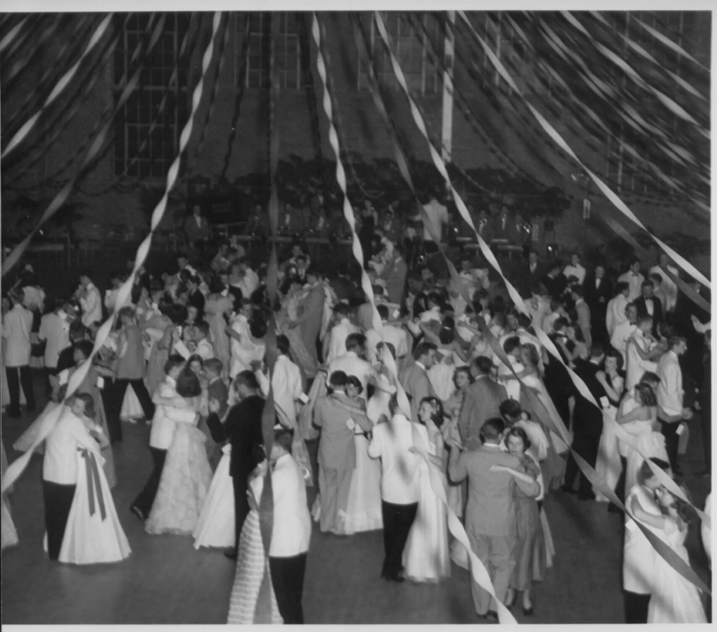 345 Finals Dance 1949.jpg
