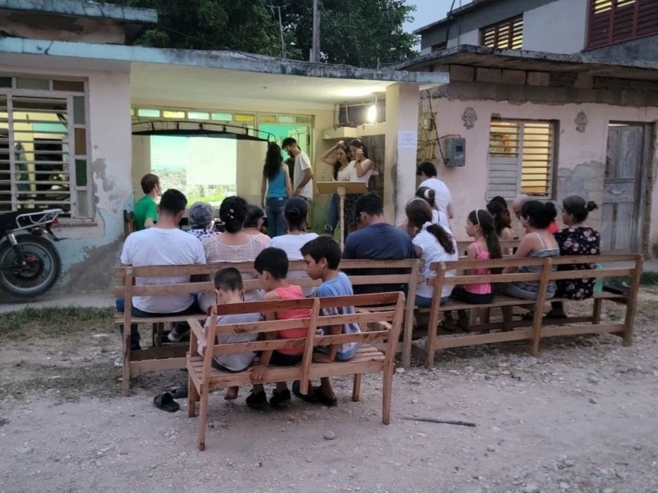 Light in the Darkness for Cuba