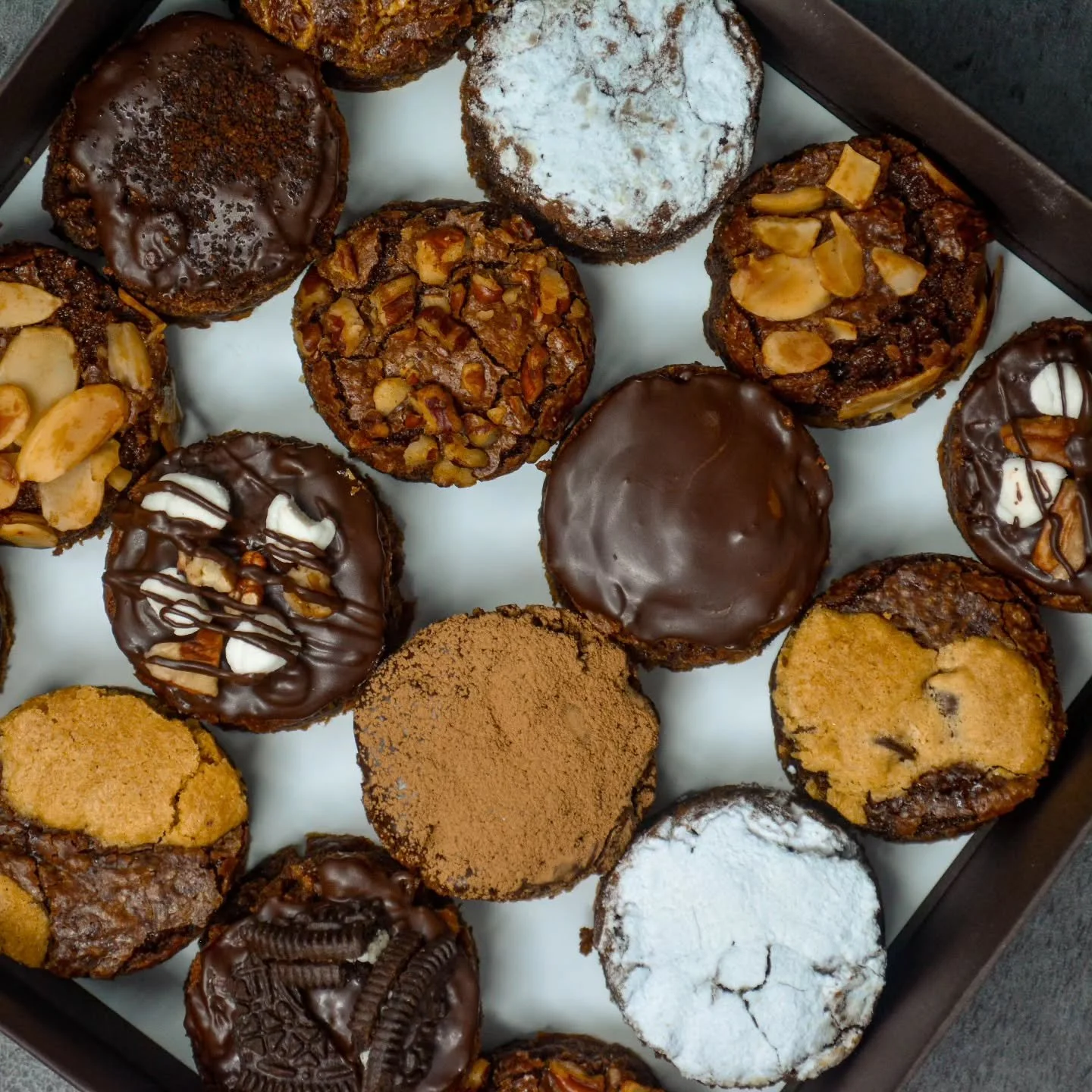 Con el fr&iacute;o, no hay nada mejor que un brownie de Brownerie...

#brownietime #chocolatelovers #brownielover #SomosBrownerie