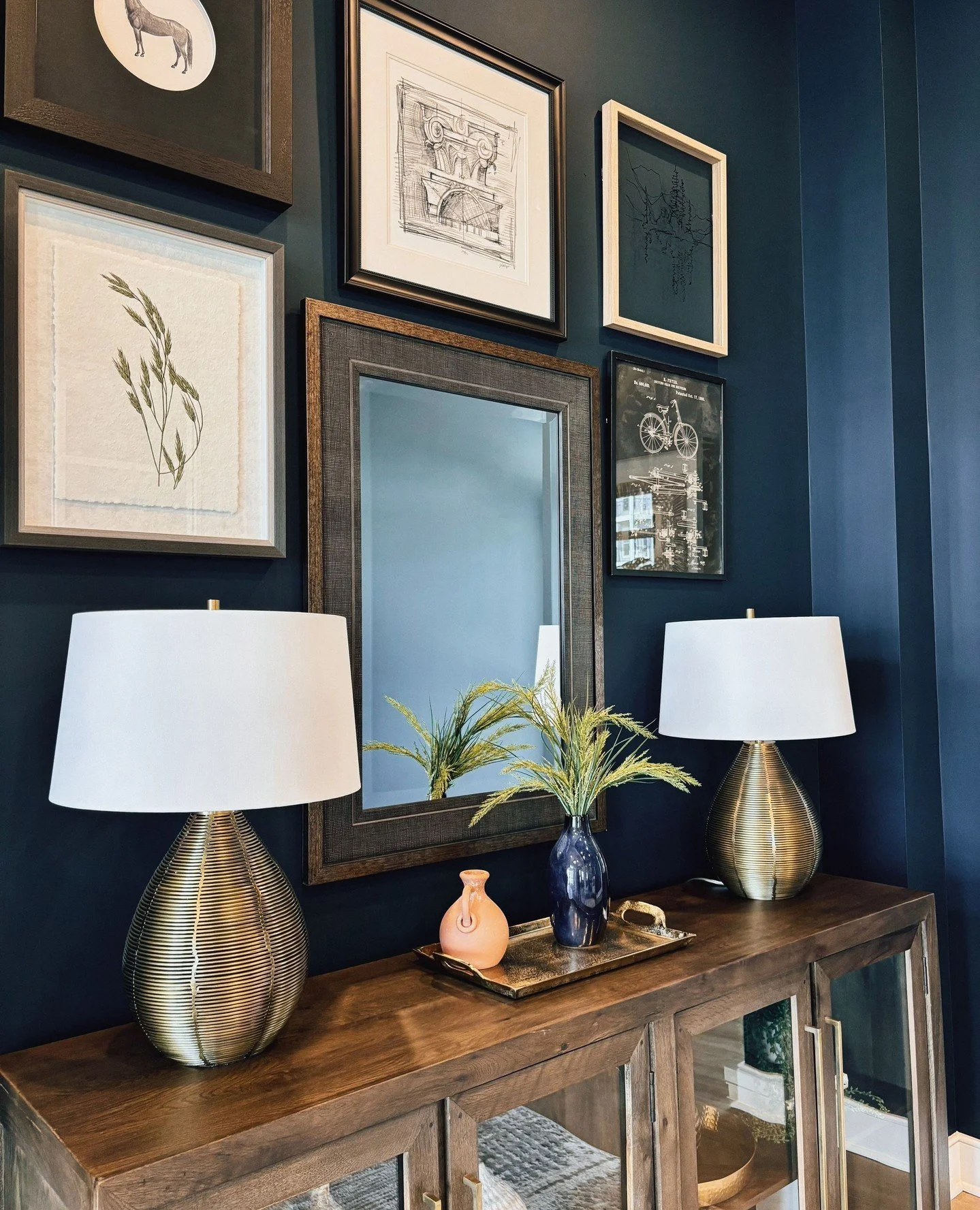 Come in, take a seat, and experience the comfort and style of our clubhouse ✨️⁠
⁠
We'll be open until 6pm today, and we'll also be here all weekend. Give us a call and let us know if you want to swing by!⁠
⁠
📱 614.382.2234