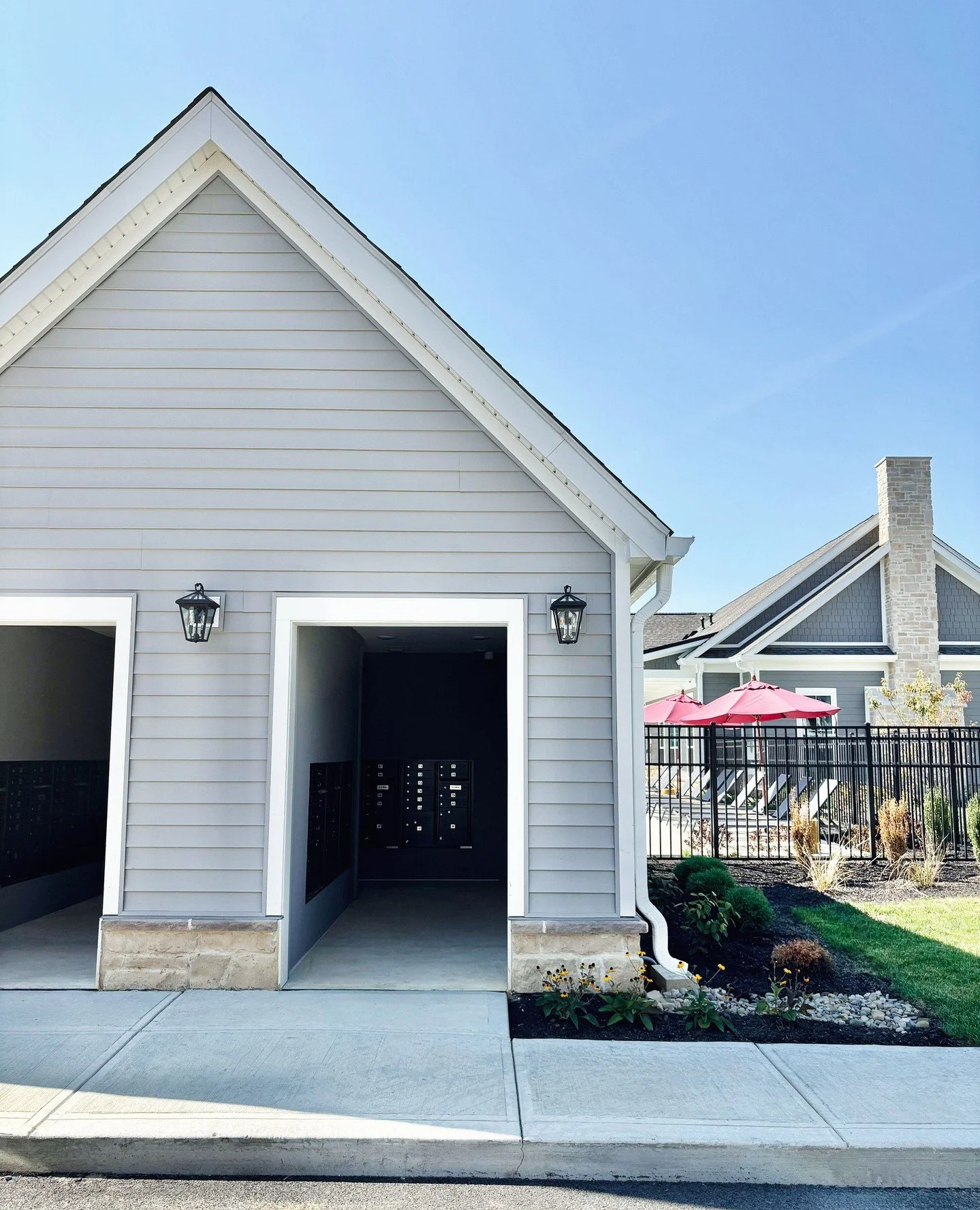 Enjoy the ease of an outdoor mailroom &ndash; located just steps from our clubhouse for maximum convenience! 📬️📦